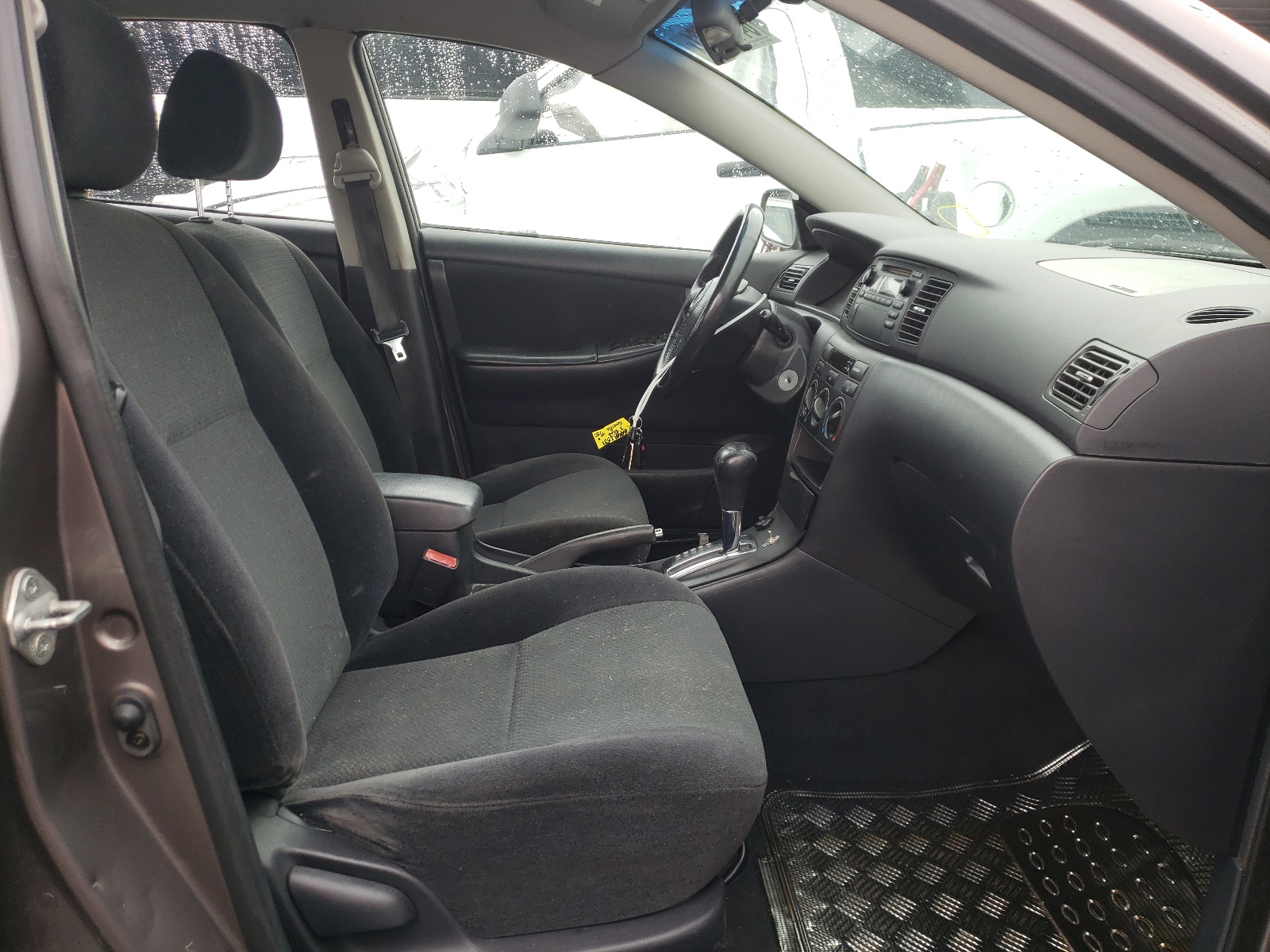 Photo 5 from auction – 2003 TOYOTA COROLLA CE with VIN 1NXBR32EX3Z112788