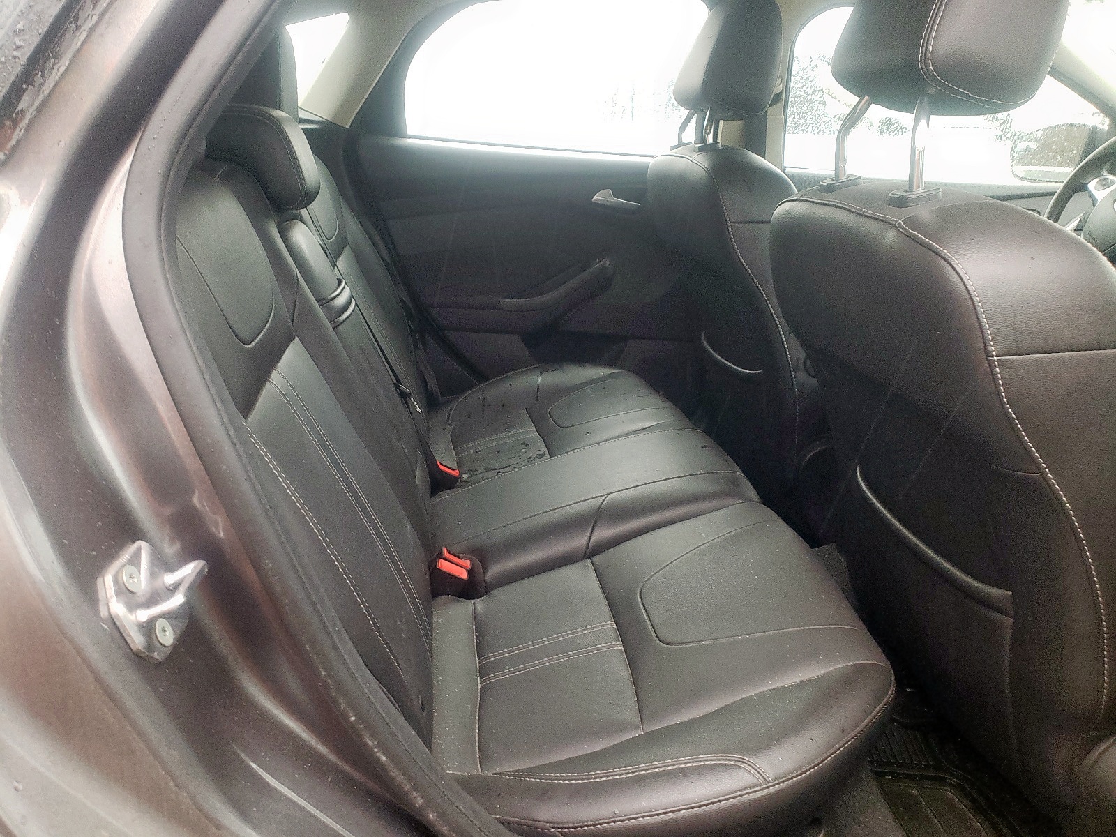 Photo 6 from auction – 2012 FORD FOCUS TITA with VIN 1FAHP3N21CL307258