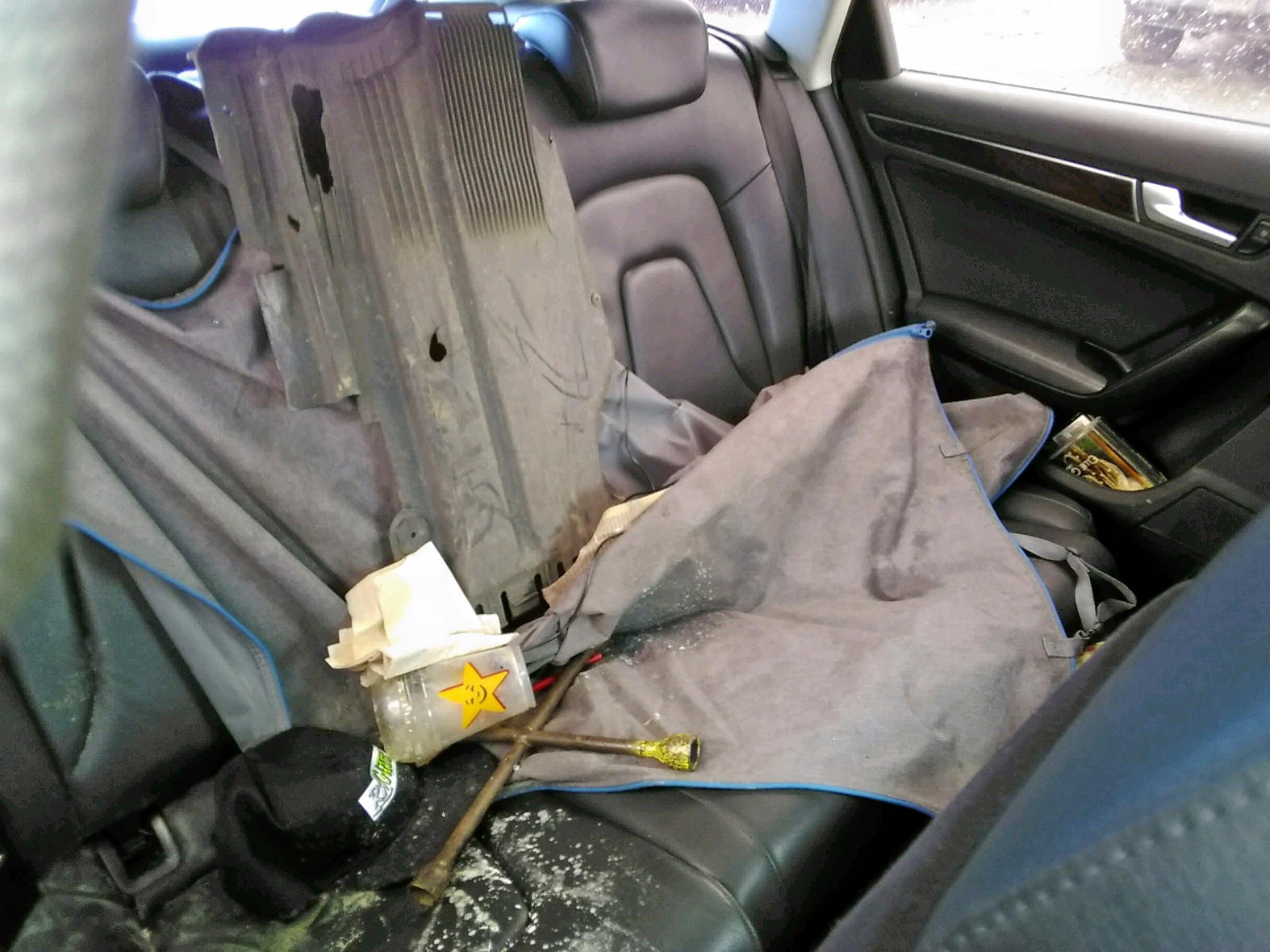 Photo 6 from auction – 2009 AUDI A4 PREMIUM with VIN WAUGF78K79A104615