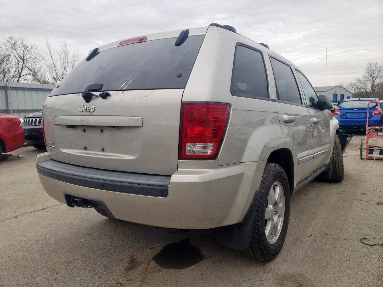 Photo 4 from auction – 2010 JEEP GRAND CHER with VIN 1J4PR4GK8AC135451