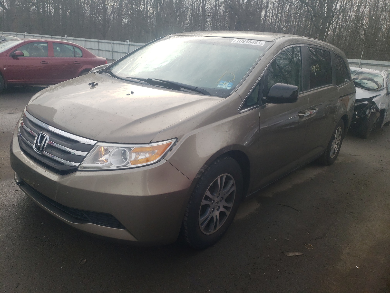 Photo 2 from auction – 2011 HONDA ODYSSEY EX with VIN 5FNRL5H41BB052941