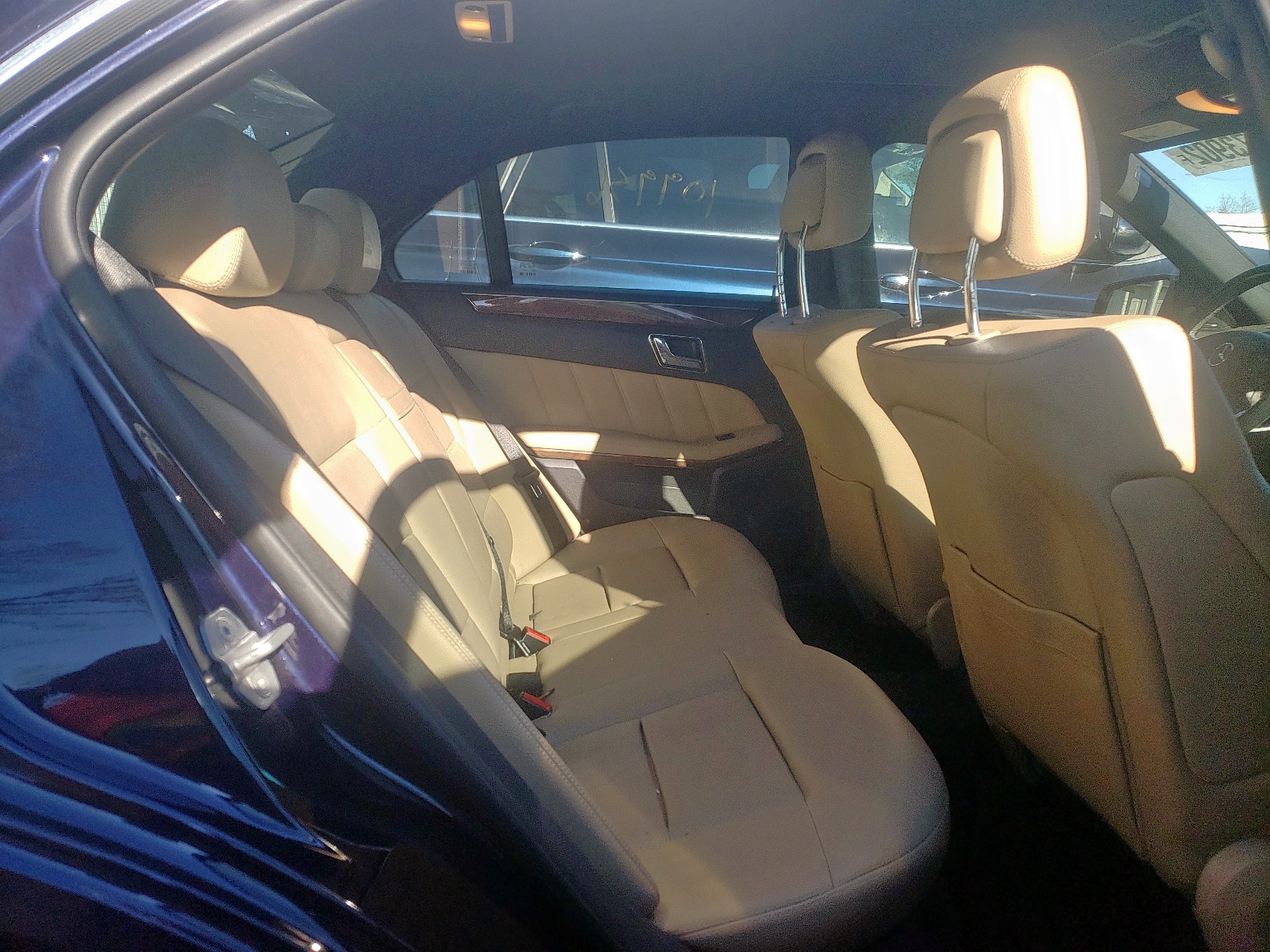 Photo 6 from auction – 2011 MERCEDES-BENZ E 350 4MAT with VIN WDDHF8HB4BA452459