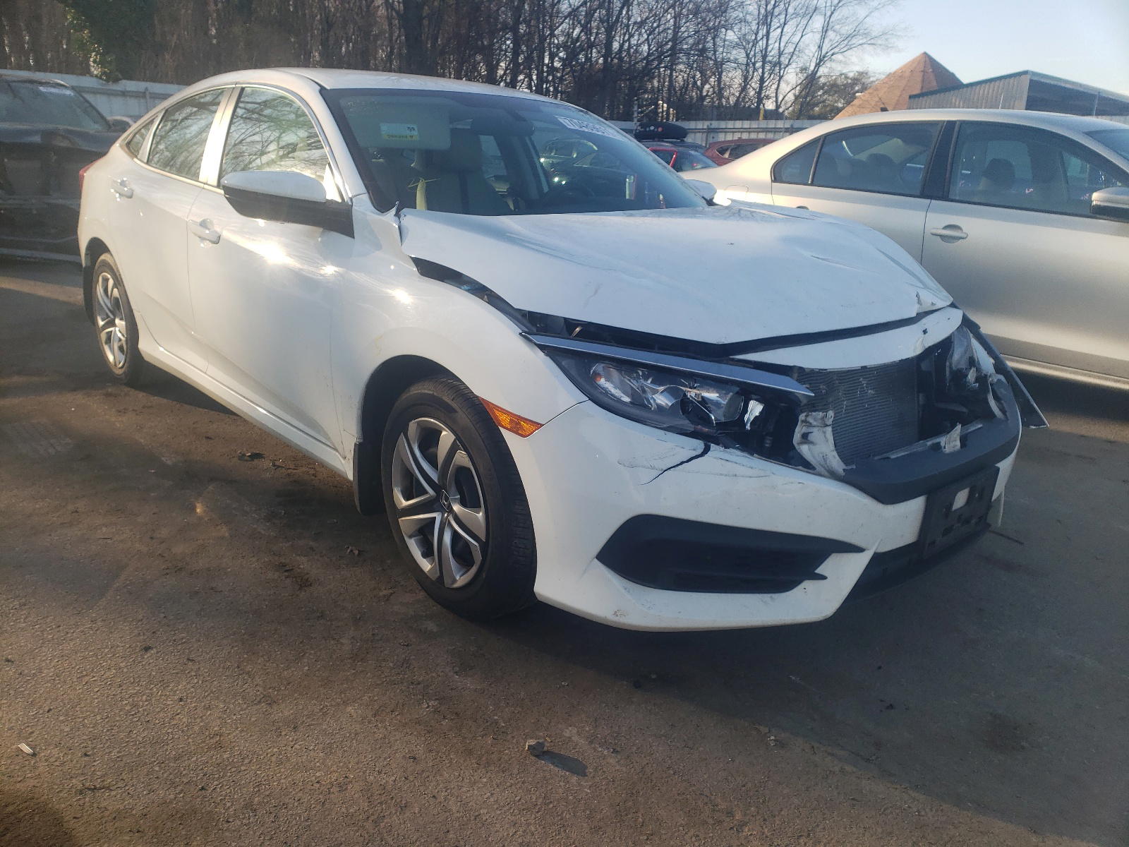 HONDA CIVIC LX 2016 with VIN 19XFC2F52GE222539 - Photo from auction