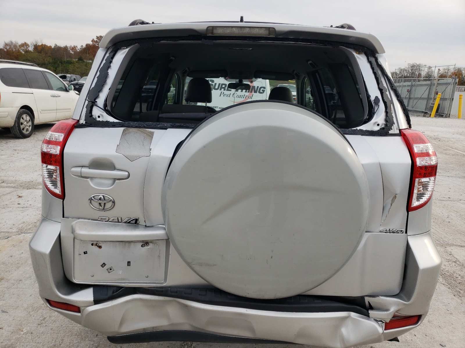 Photo 9 from auction – 2010 TOYOTA RAV 4 with VIN JTMBF4DV5A5018762