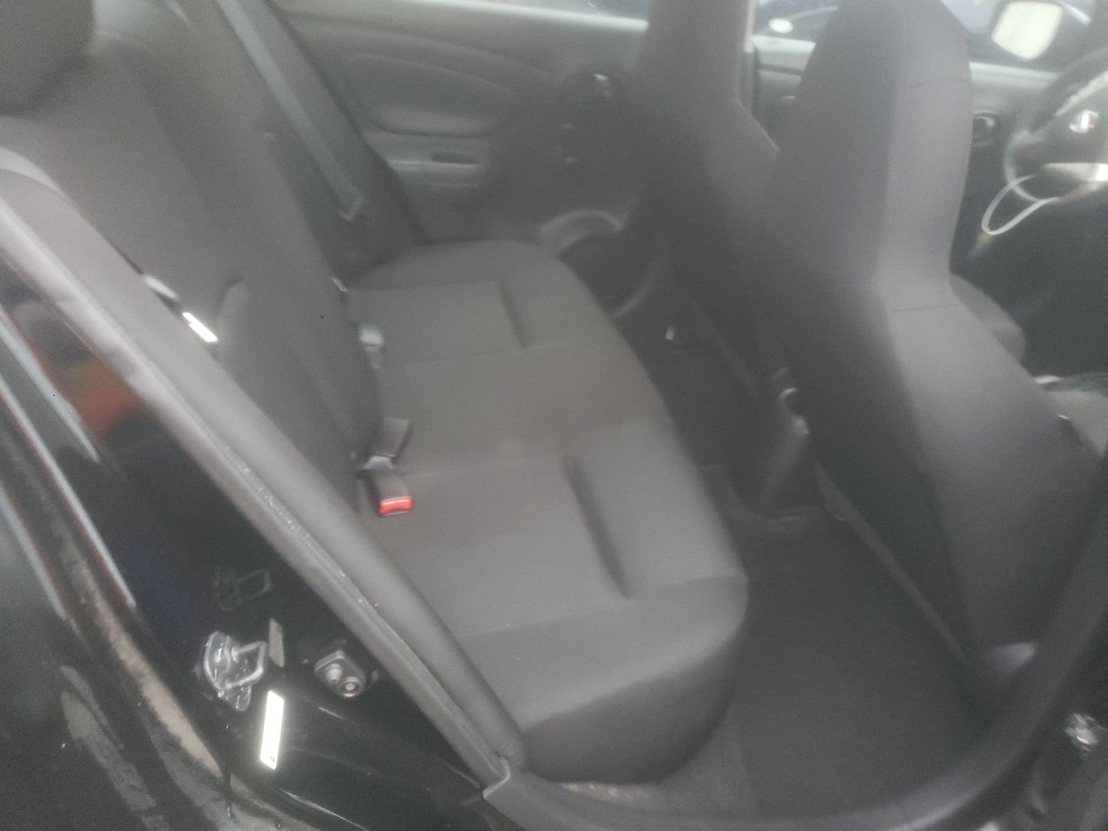 Photo 6 from auction – 2017 NISSAN VERSA S with VIN 3N1CN7AP5HL863980
