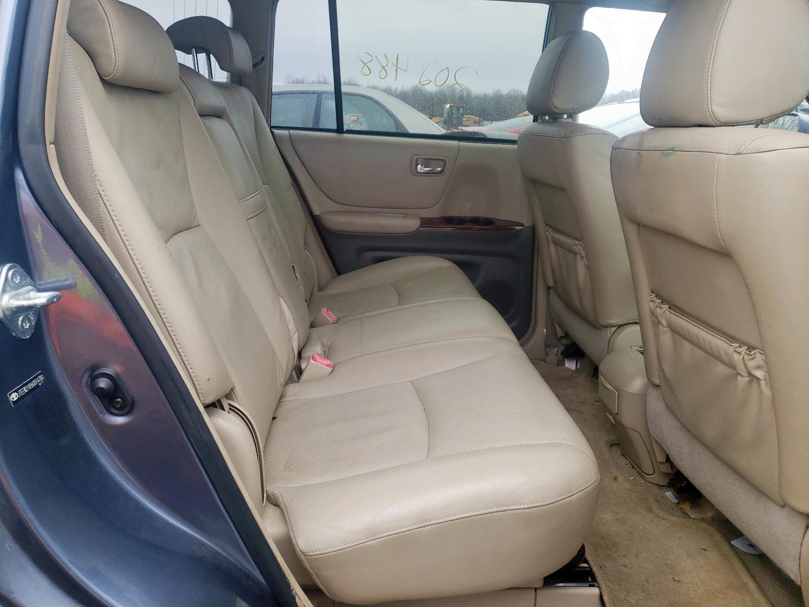 Photo 6 from auction – 2006 TOYOTA HIGHLANDER with VIN JTEEW21A560014780