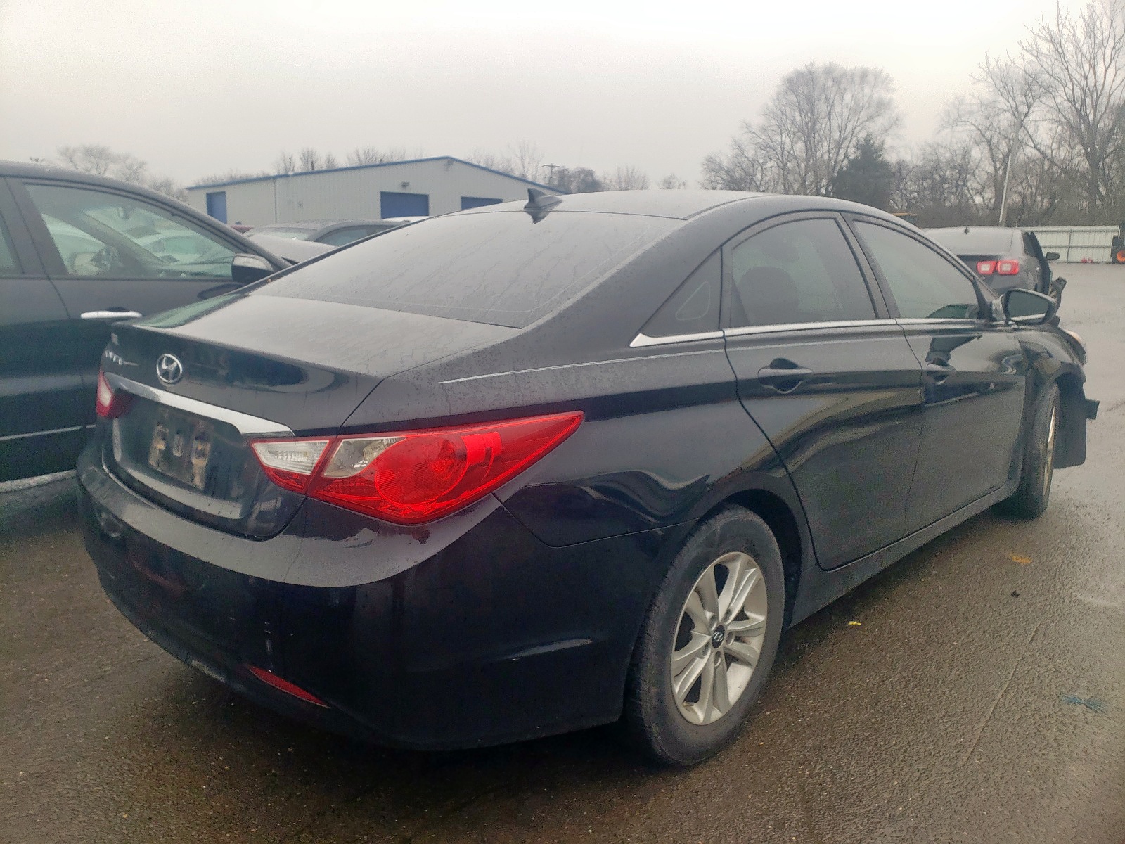 Photo 4 from auction – 2013 HYUNDAI SONATA GLS with VIN 5NPEB4AC9DH770464