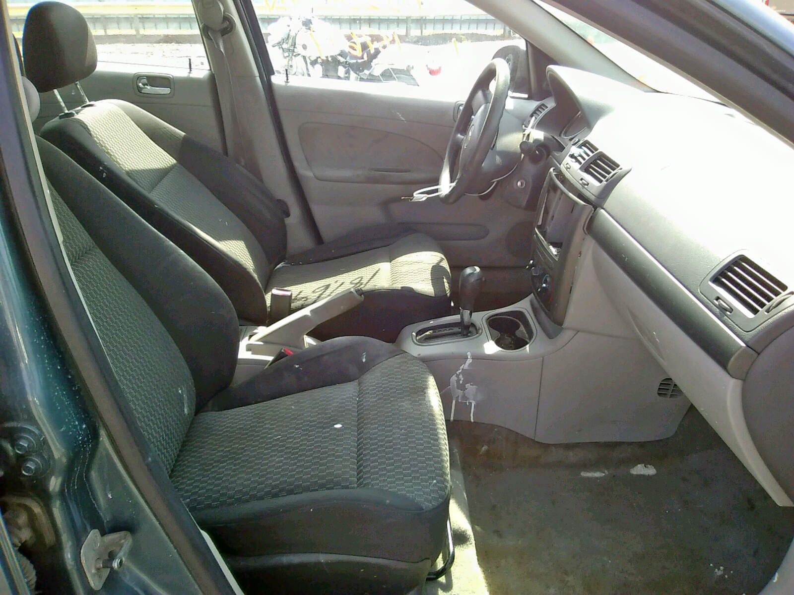 Photo 5 from auction – 2006 CHEVROLET COBALT LS with VIN 1G1AK55F367740479
