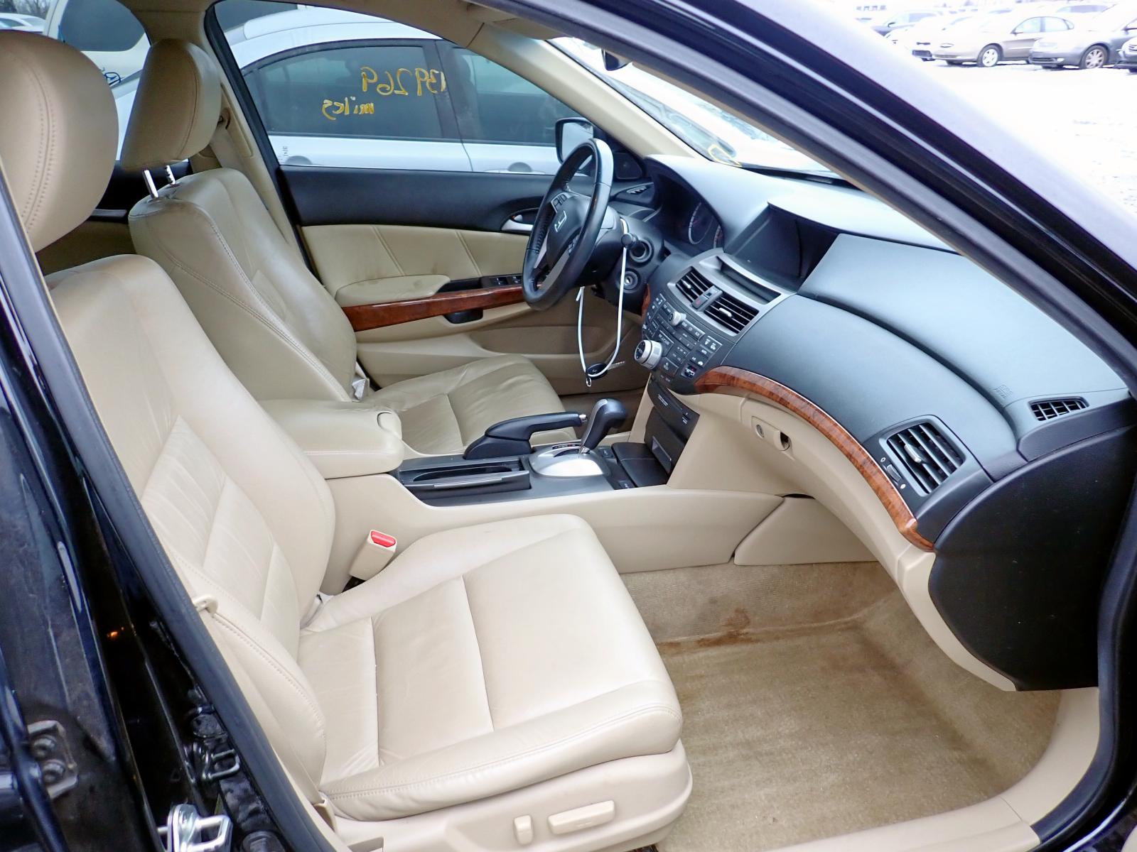 Photo 5 from auction – 2012 HONDA ACCORD EXL with VIN 1HGCP3F8XCA040612