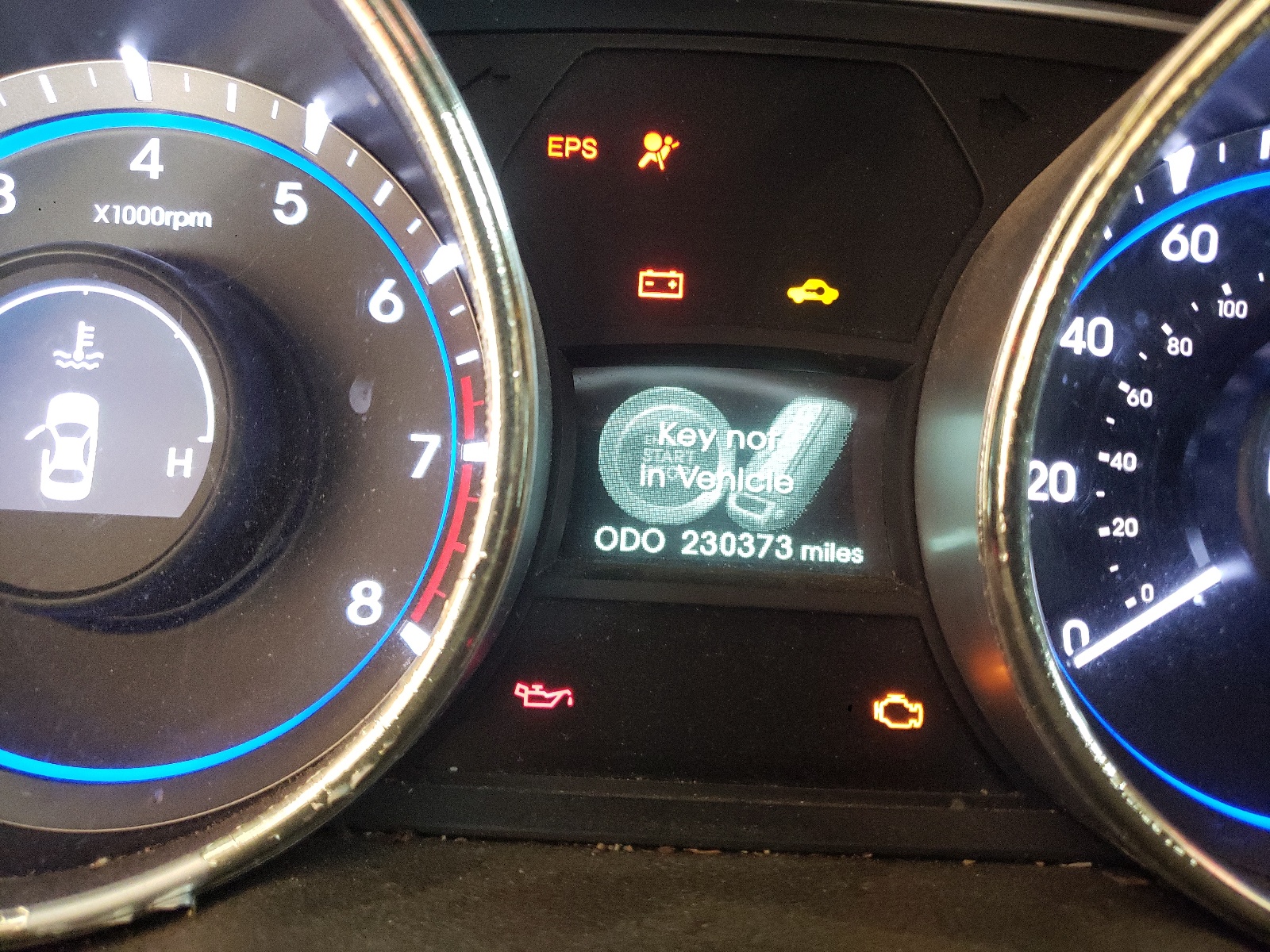 Photo 8 from auction – 2011 HYUNDAI SONATA SE with VIN 5NPEC4ABXBH203200
