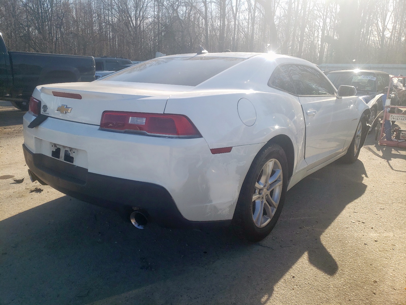 Photo 4 from auction – 2015 CHEVROLET CAMARO LS with VIN 2G1FB1E30F9120241