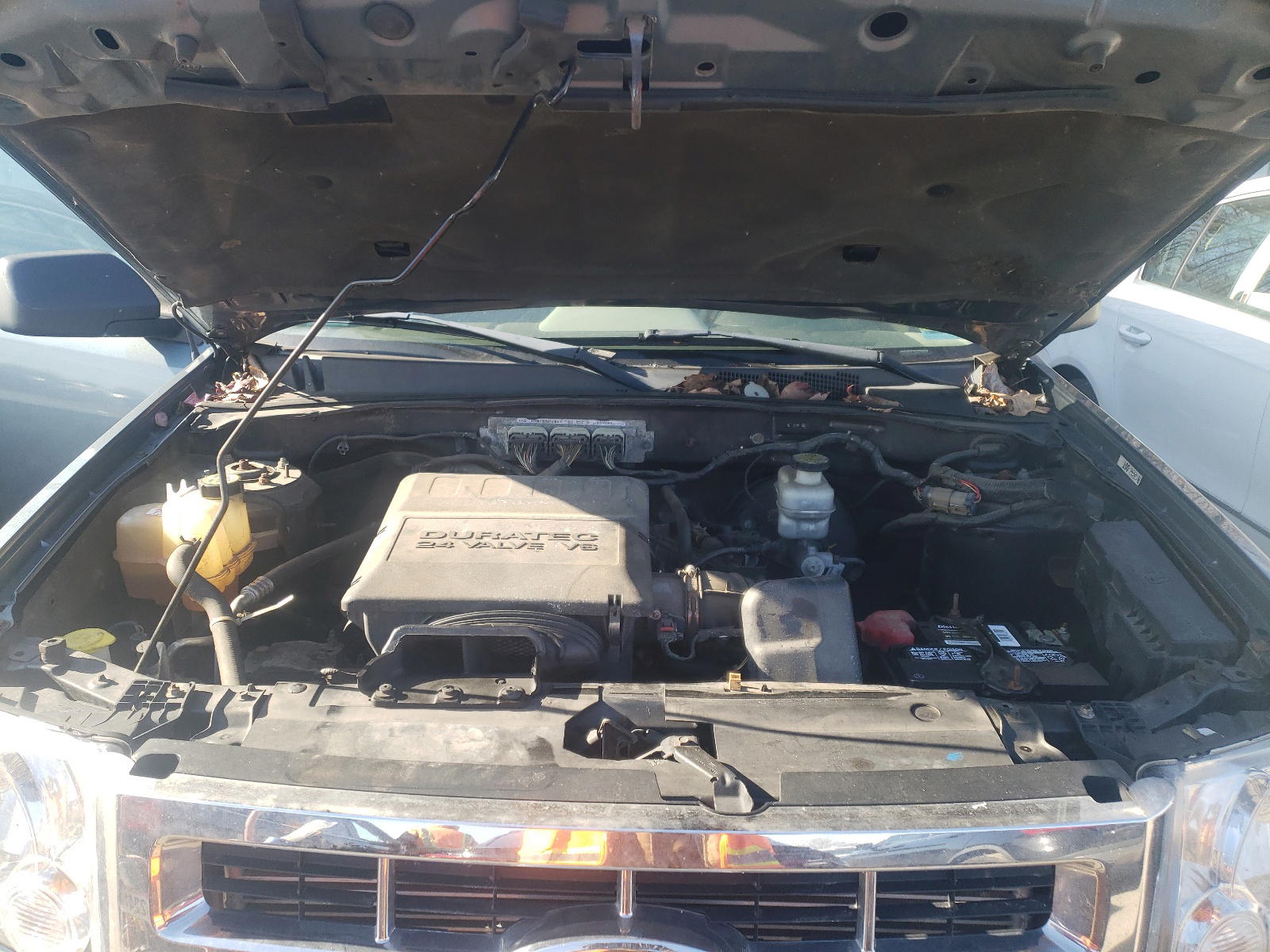 Photo 7 from auction – 2011 FORD ESCAPE with VIN 1FMCU9DG4BKA24673