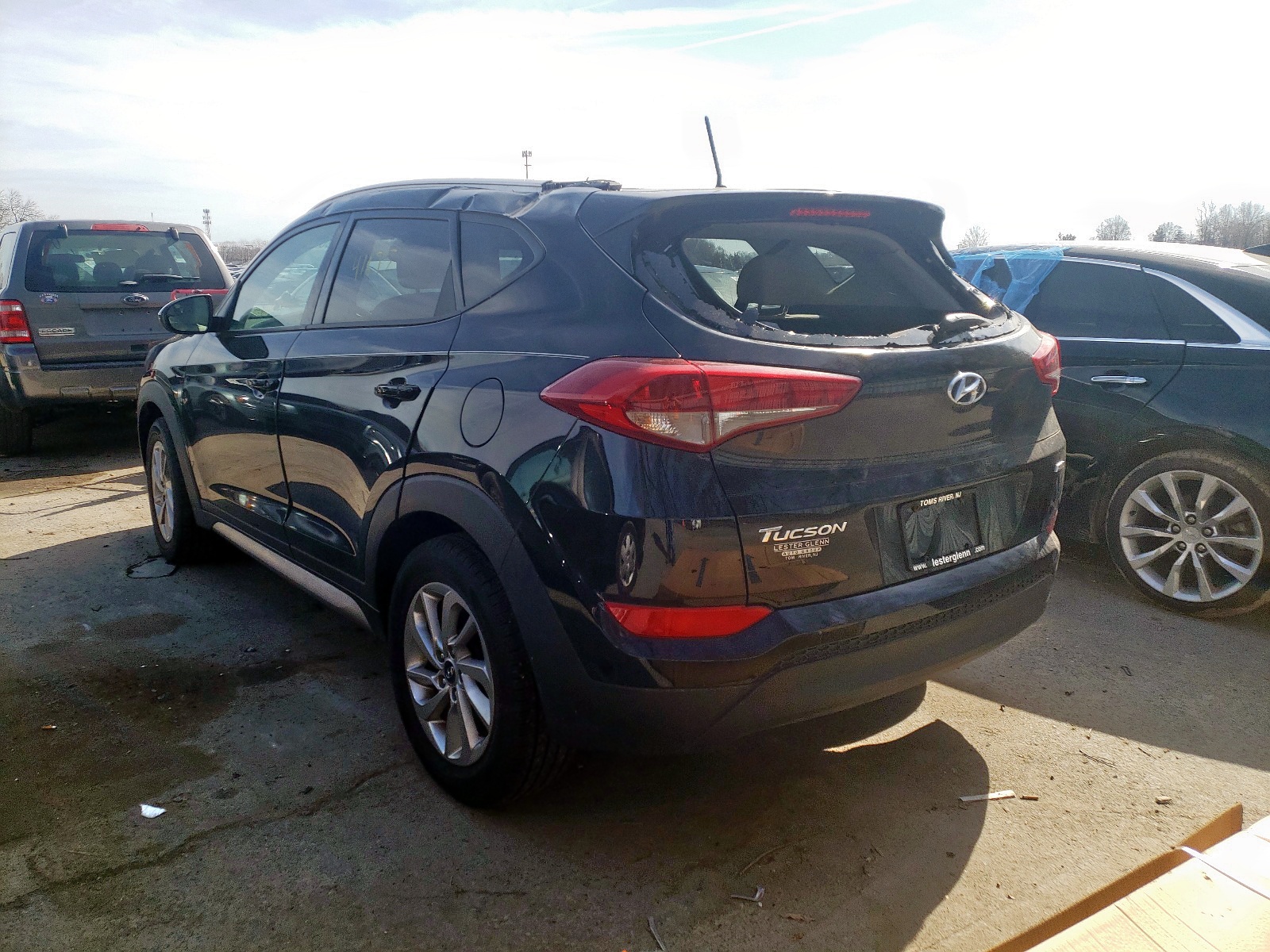 Photo 3 from auction – 2017 HYUNDAI TUCSON LIM with VIN KM8J3CA45HU290816