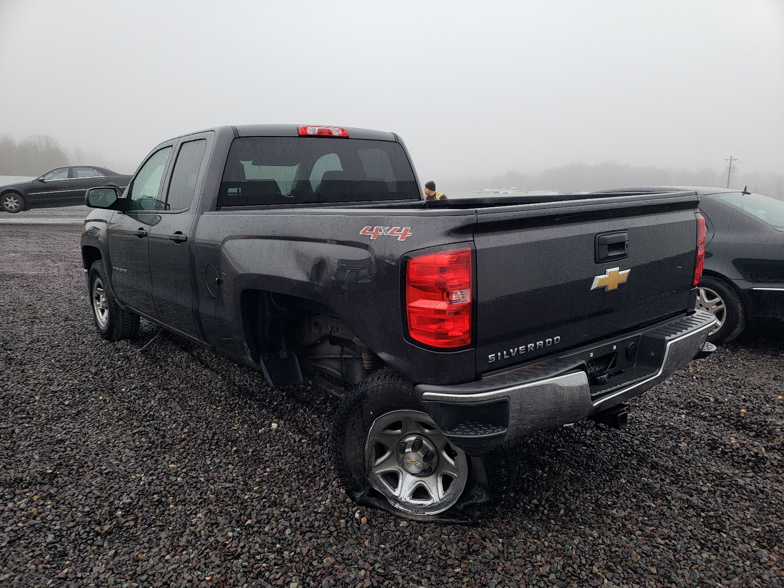 Photo 3 from auction – 2015 CHEVROLET SILVERADO with VIN 1GCVKPEH0FZ437265