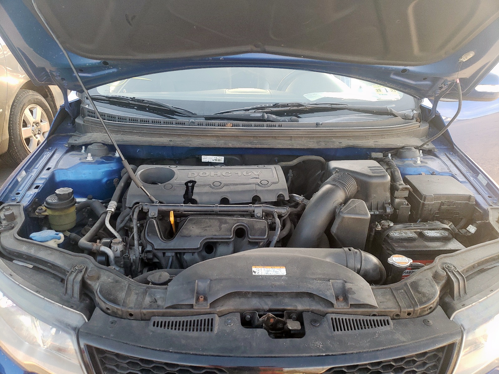 Photo 7 from auction – 2010 KIA FORTE SX with VIN KNAFW6A35A5176032