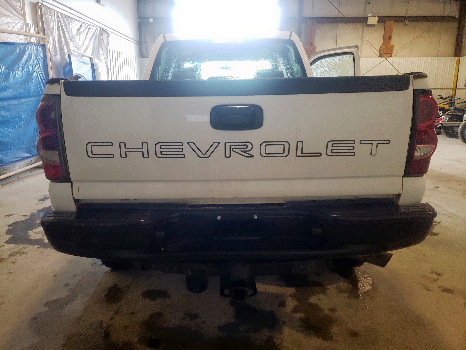 Photo 9 from auction – 2006 CHEVROLET SILVERADO with VIN 1GCHK23U06F260816