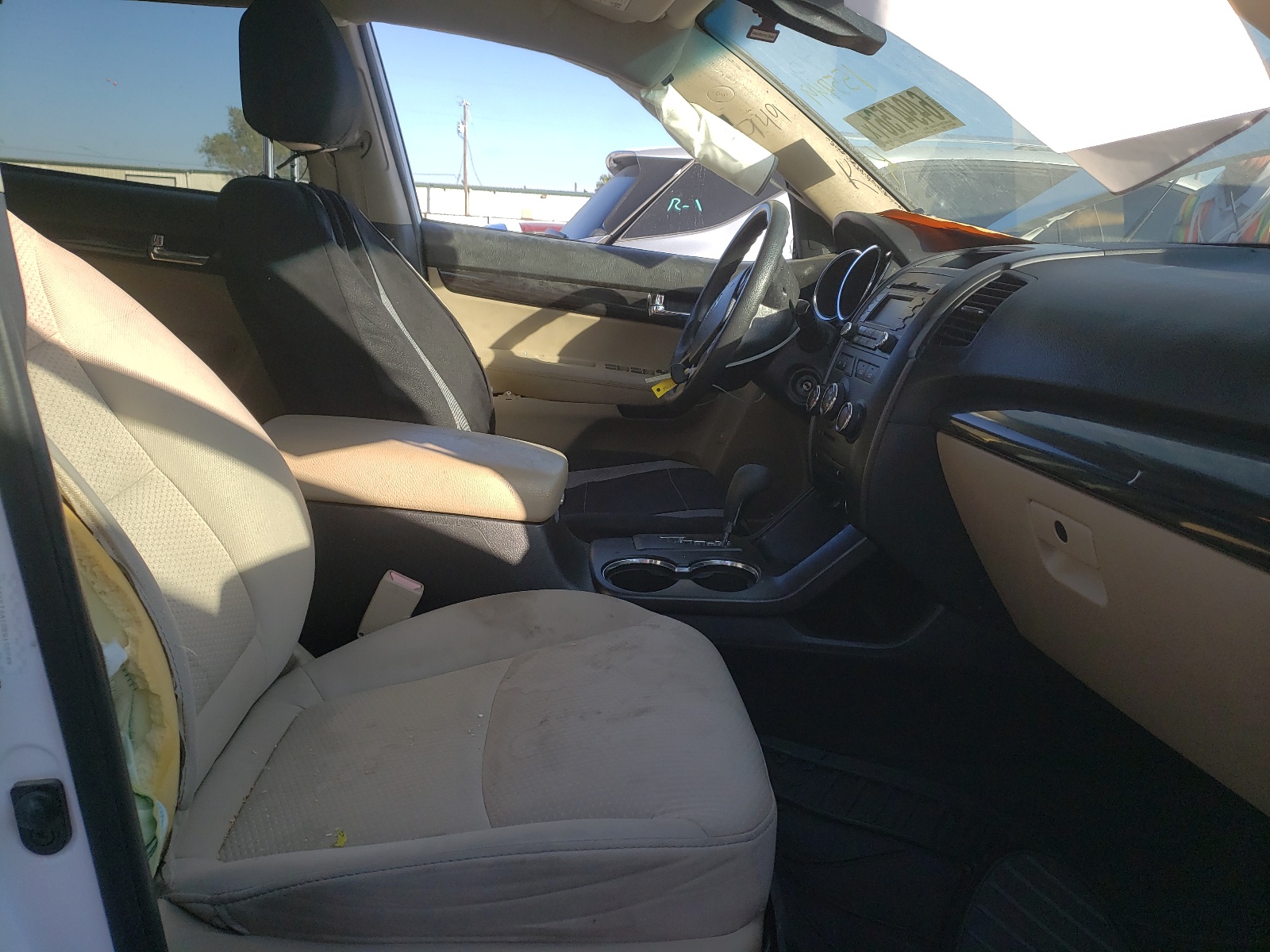 Photo 5 from auction – 2011 KIA SORENTO BA with VIN 5XYKT4A10BG155949