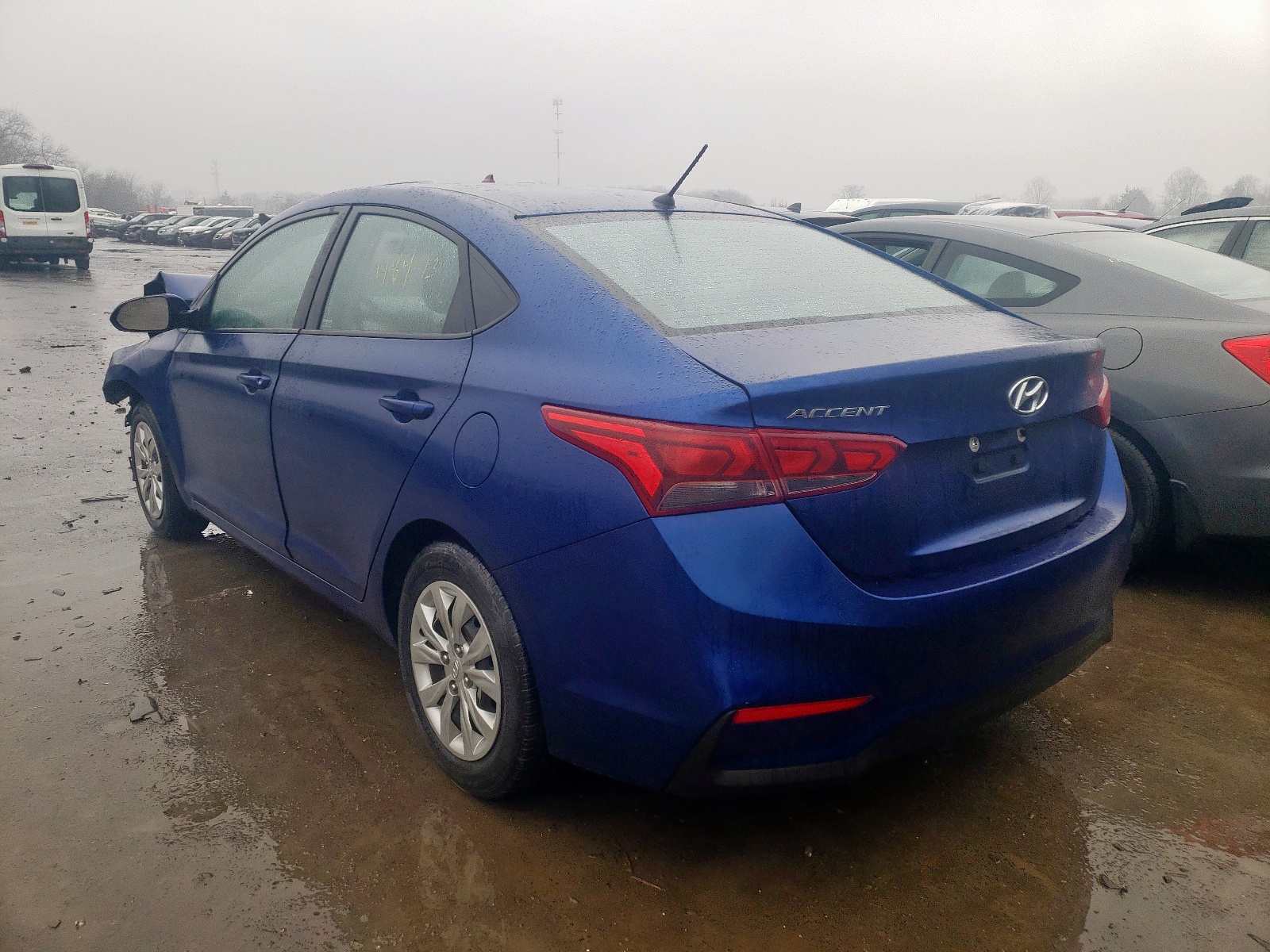 Photo 3 from auction – 2019 HYUNDAI ACCENT SE with VIN 3KPC24A30KE070163