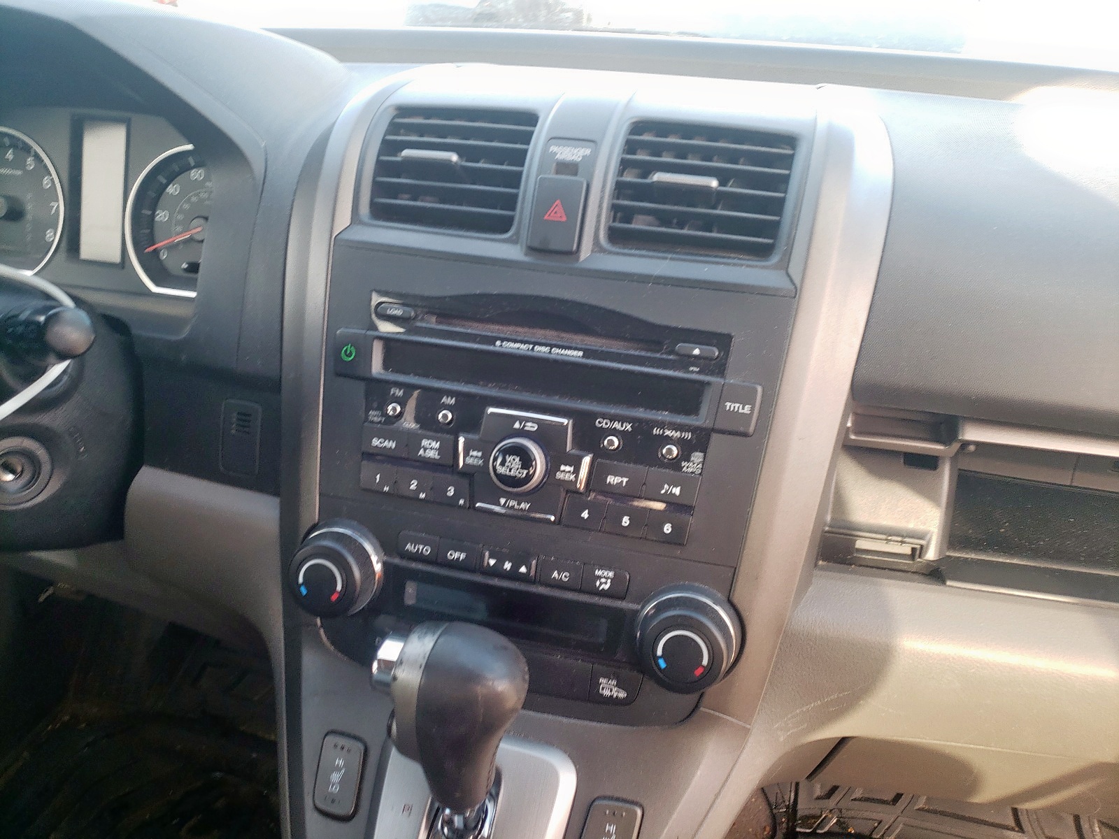 Photo 9 from auction – 2011 HONDA CR-V EXL with VIN 5J6RE4H79BL046536