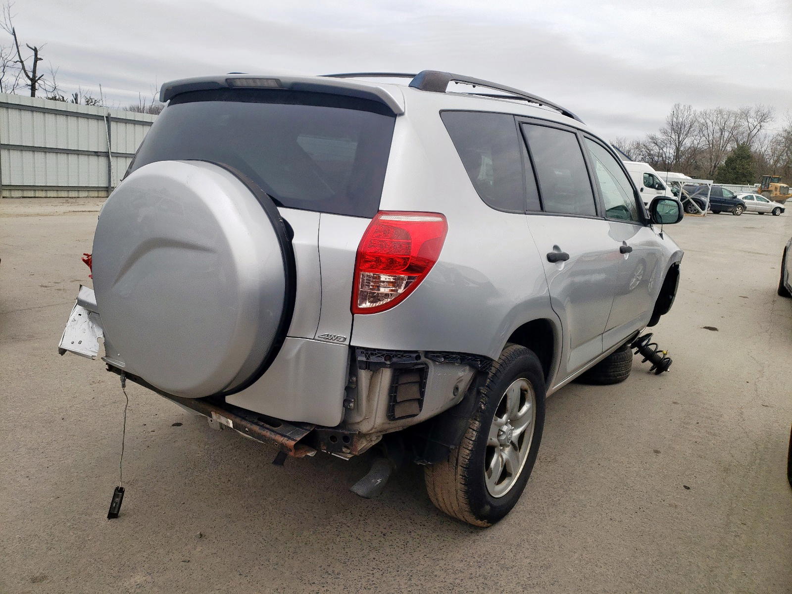 Photo 4 from auction – 2008 TOYOTA RAV4 with VIN JTMBD33V486084290