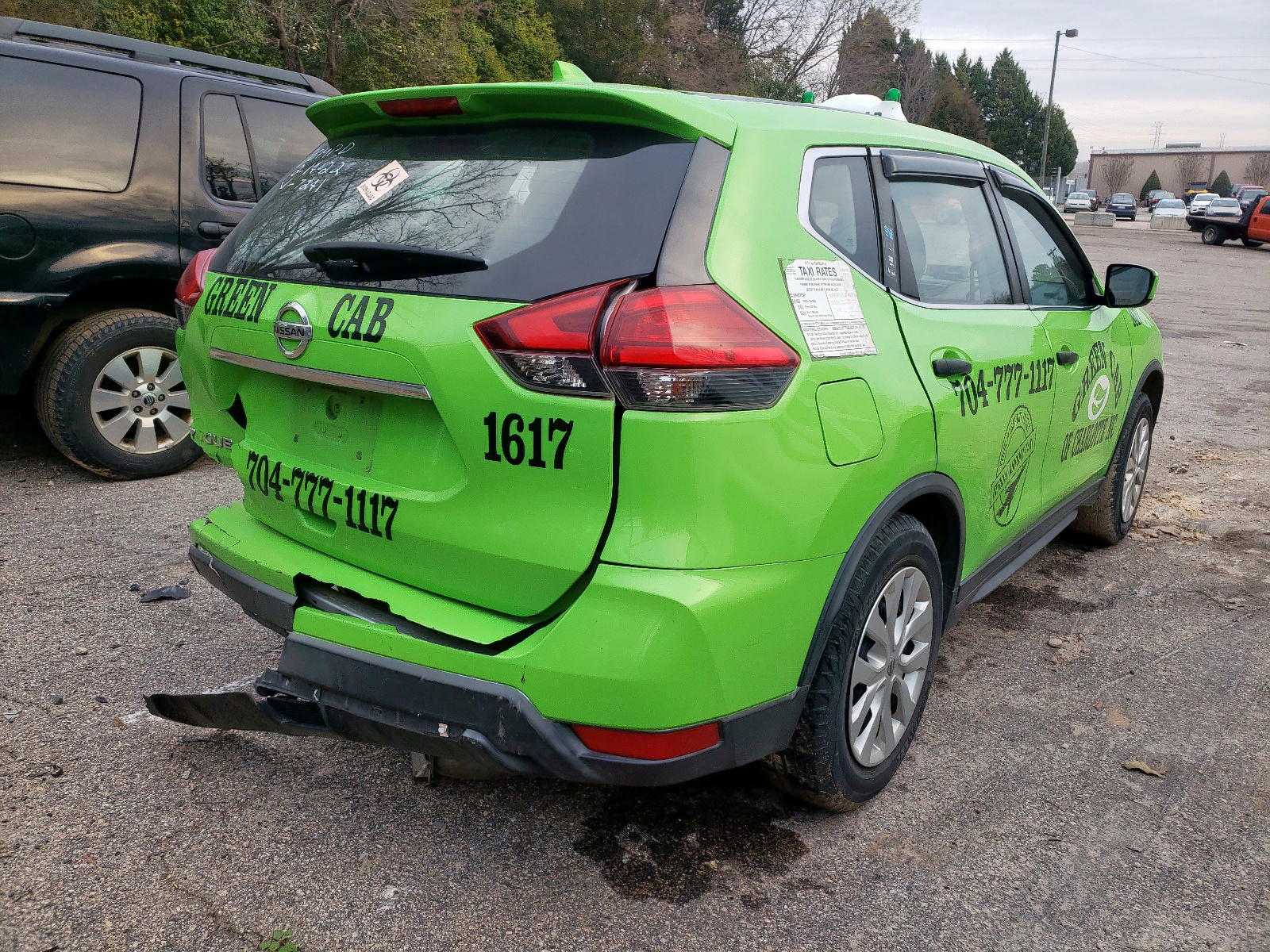 Photo 4 from auction – 2017 NISSAN ROGUE S with VIN KNMAT2MT1HP557241