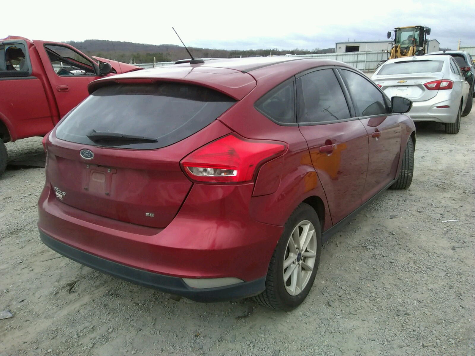Photo 4 from auction – 2017 FORD FOCUS SE with VIN 1FADP3K28HL274690