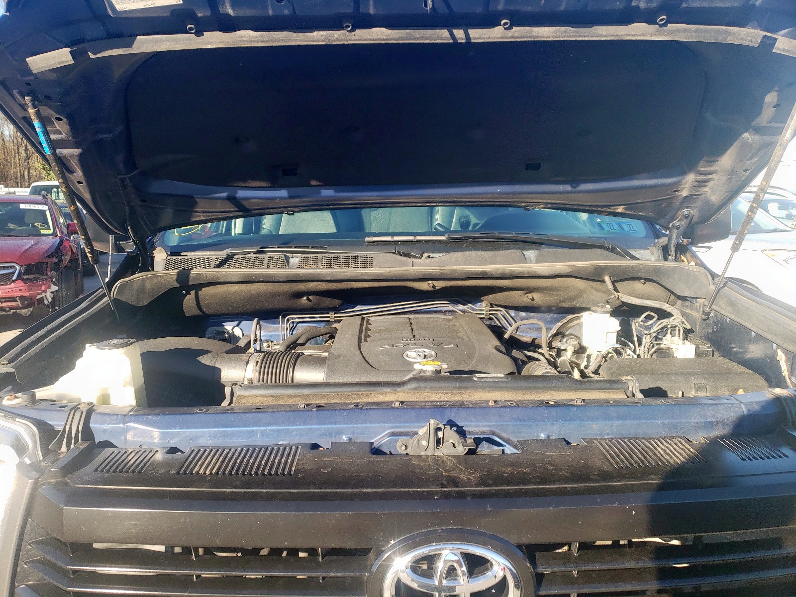 Photo 7 from auction – 2015 TOYOTA TUNDRA DOU with VIN 5TFCY5F19FX018080