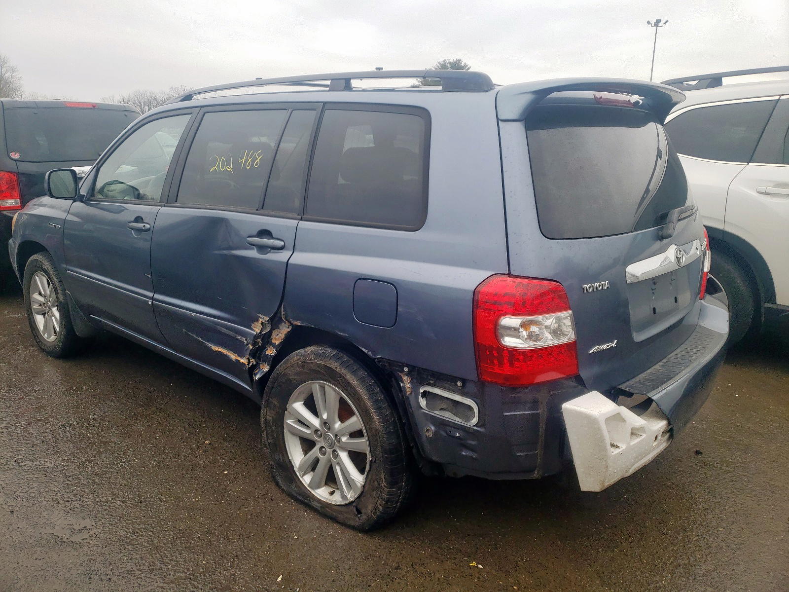 Photo 3 from auction – 2006 TOYOTA HIGHLANDER with VIN JTEEW21A560014780