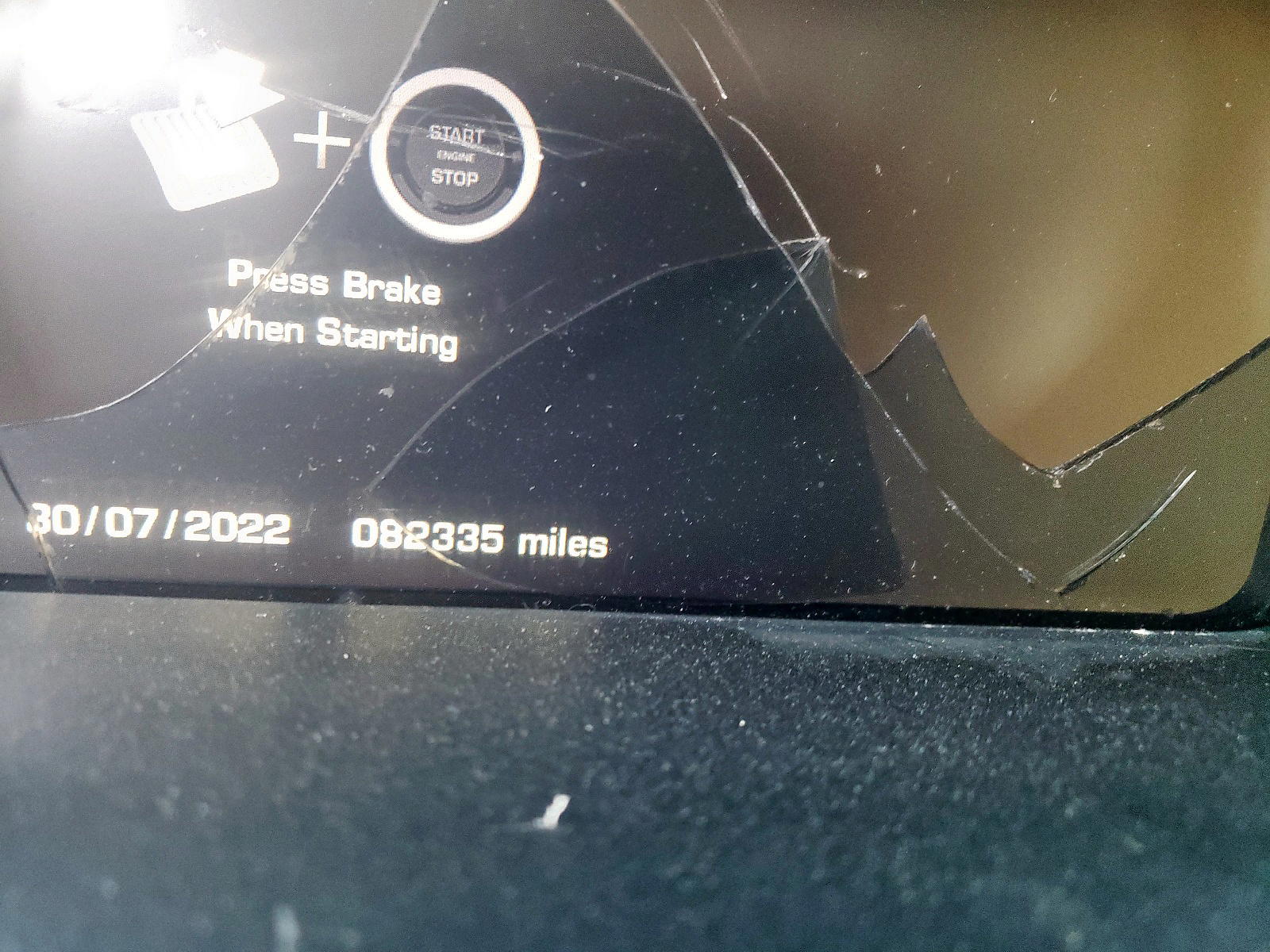 Photo 8 from auction – 2014 LAND ROVER RANGE ROVE with VIN SALGS2VF0EA126452