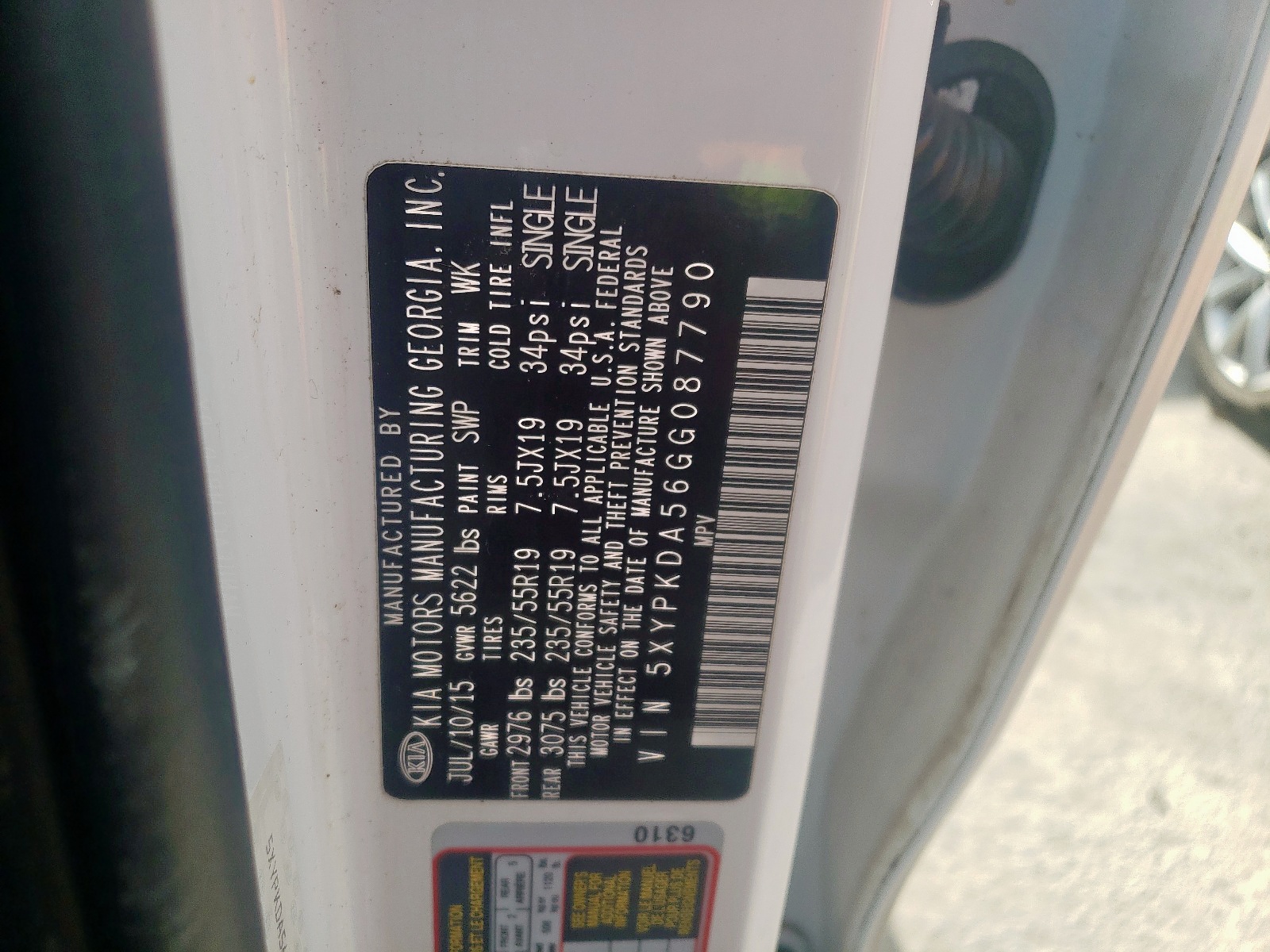 Photo 10 from auction – 2016 KIA SORENTO SX with VIN 5XYPKDA56GG087790