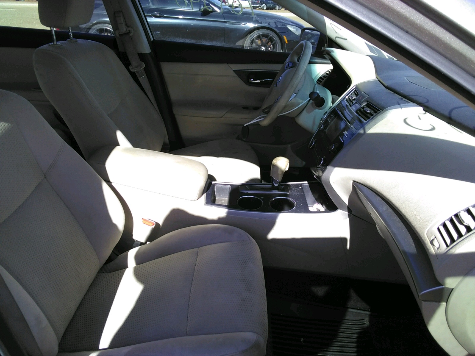Photo 5 from auction – 2015 NISSAN ALTIMA 2.5 with VIN 1N4AL3AP4FN898774