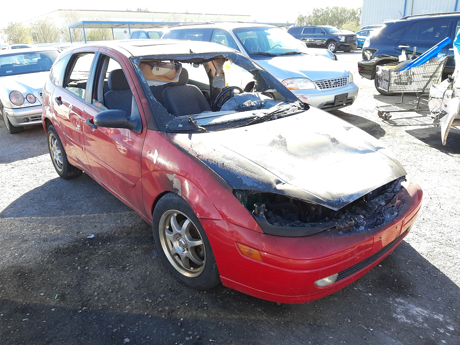 Photo 1 from auction – 2004 FORD FOCUS ZX5 with VIN 3FAFP37324R124385