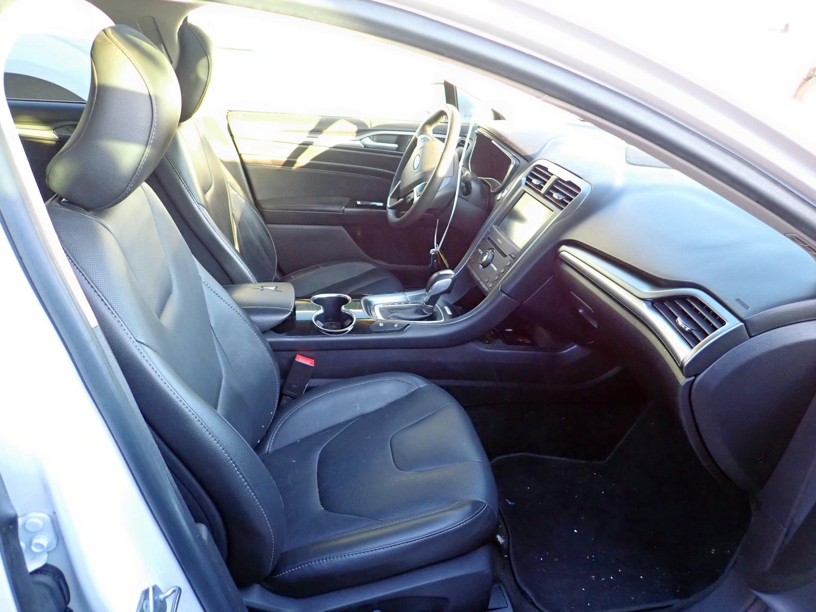Photo 5 from auction – 2016 FORD FUSION TIT with VIN 3FA6P0RU9GR296325