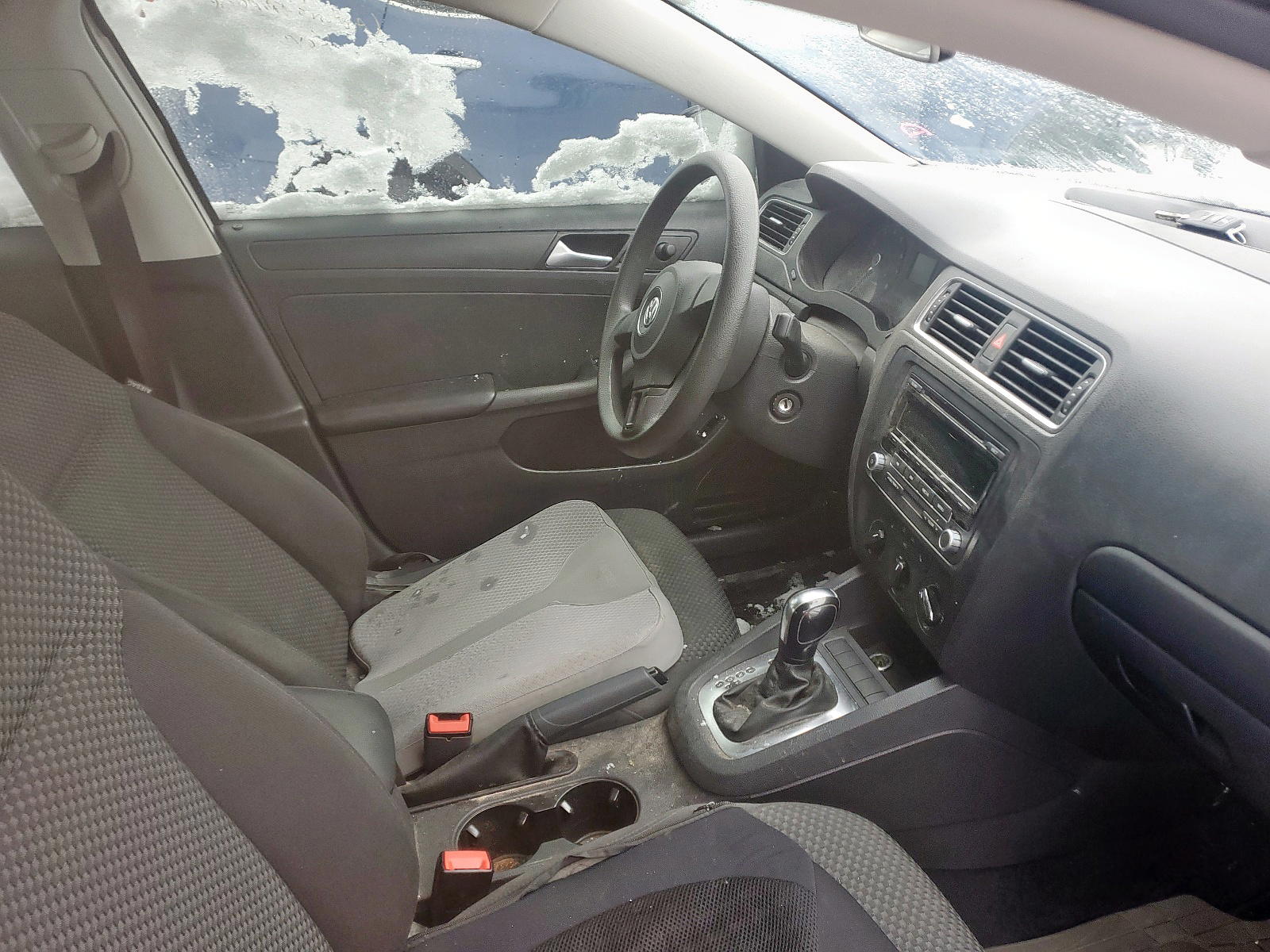 Photo 5 from auction – 2013 VOLKSWAGEN JETTA BASE with VIN 3VW2K7AJ3DM277342