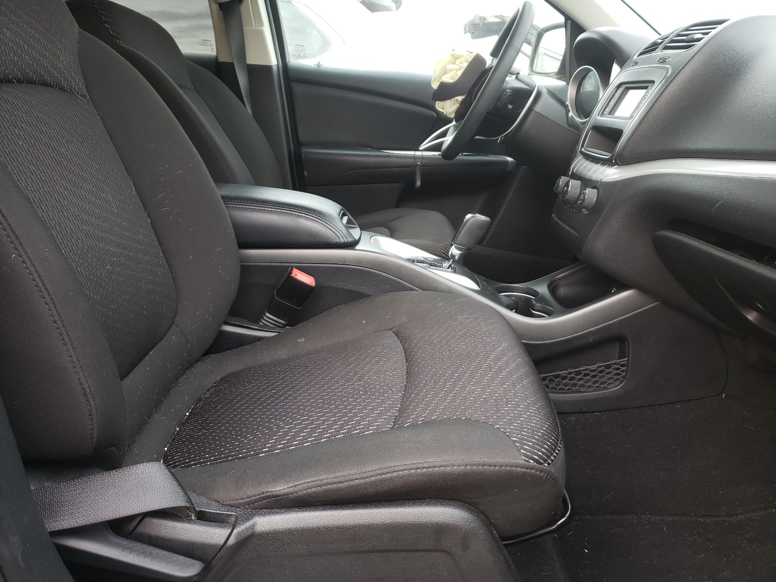 Photo 5 from auction – 2019 DODGE JOURNEY SE with VIN 3C4PDCBG9KT869409