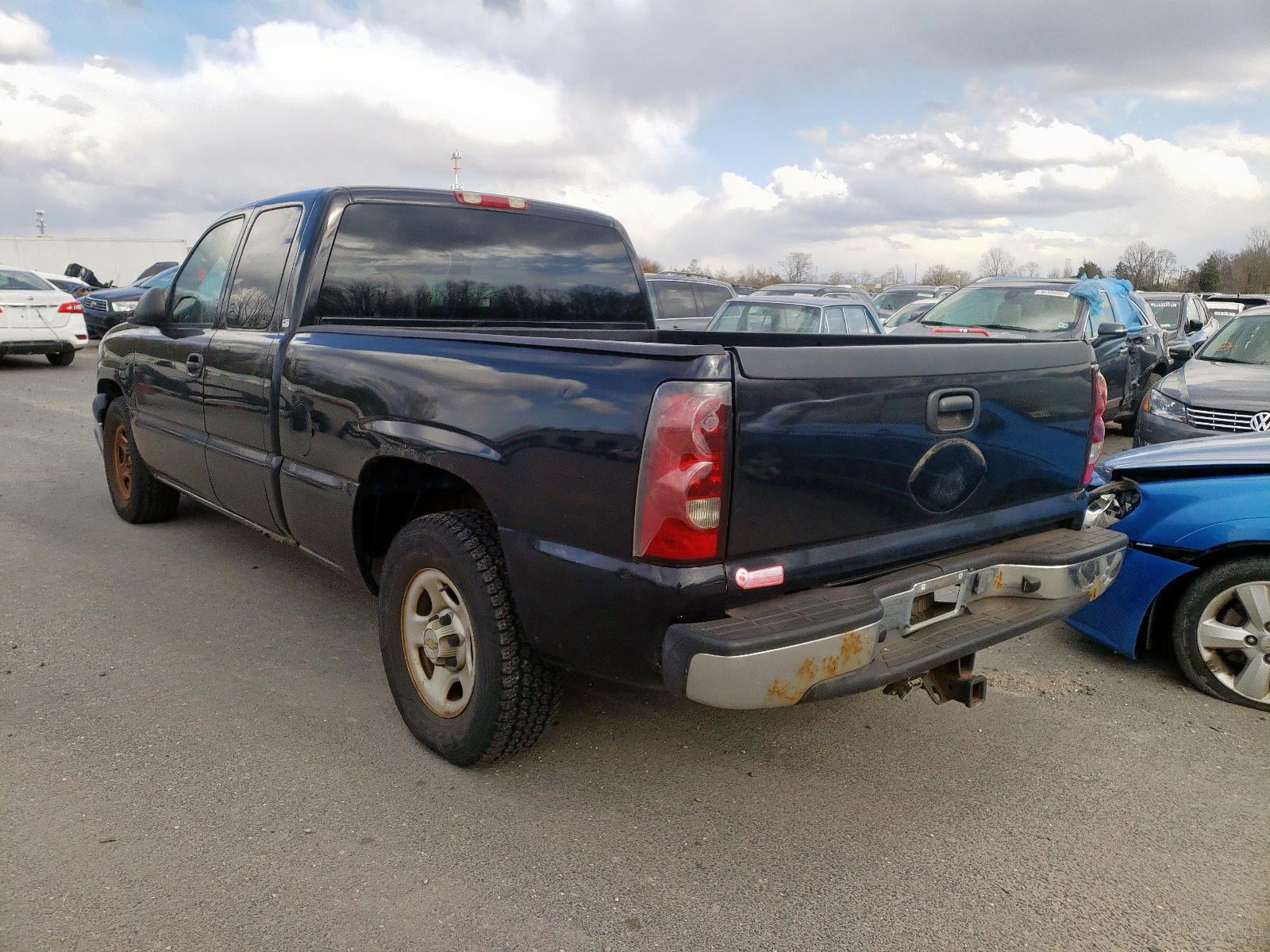 Photo 3 from auction – 2004 CHEVROLET SILVERADO with VIN 2GCEC19T341282726