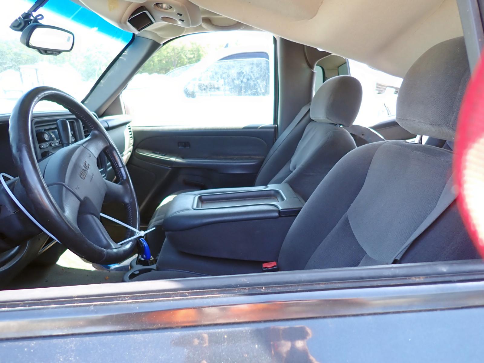 Photo 5 from auction – 2003 GMC SIERRA K25 with VIN 1GTHK23113F164422