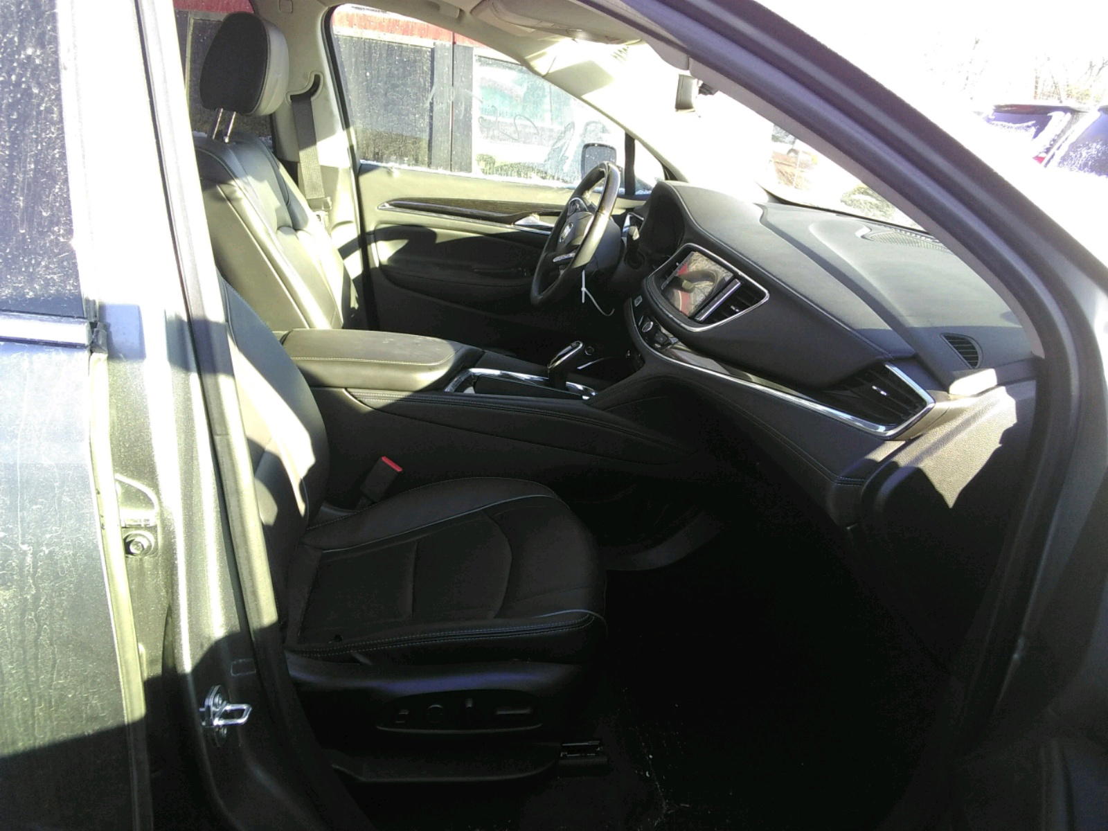 Photo 5 from auction – 2020 BUICK ENCLAVE with VIN 5GAEVCKW2LJ246560