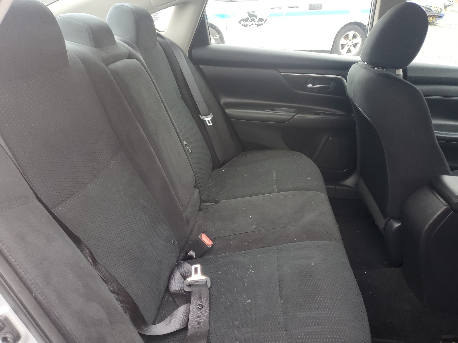 Photo 6 from auction – 2015 NISSAN ALTIMA 2.5 with VIN 1N4AL3AP7FN875537