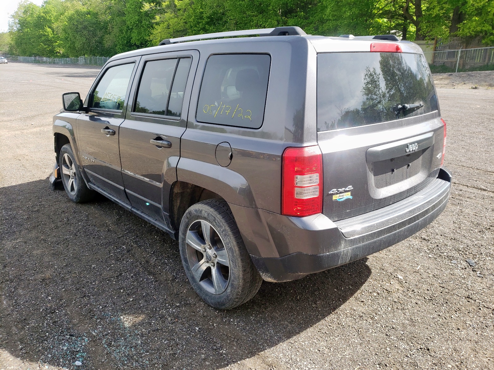 Photo 3 from auction – 2017 JEEP PATRIOT with VIN 1C4NJRAB3HD172177
