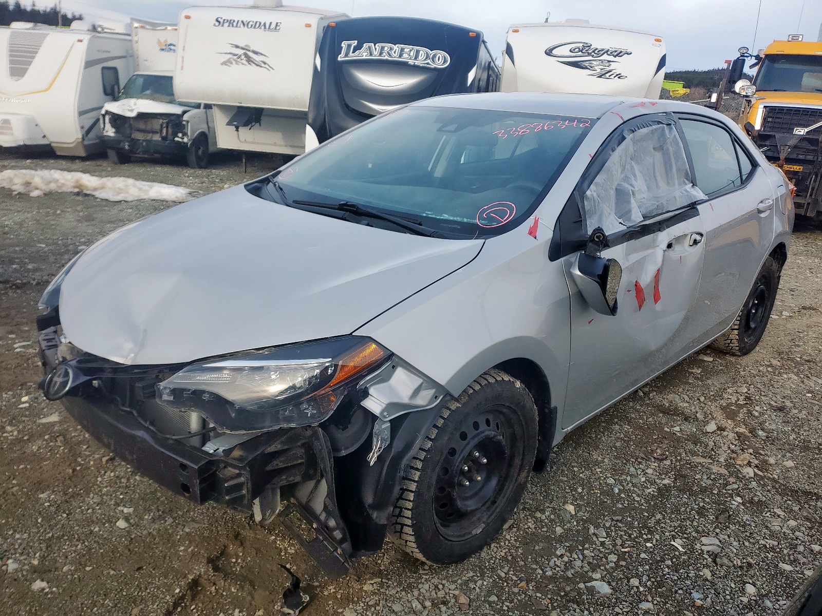 Photo 2 from auction – 2018 TOYOTA COROLLA L with VIN 2T1BURHE8JC097022