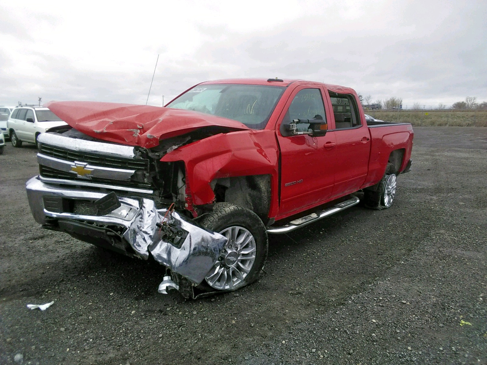 Photo 2 from auction – 2015 CHEVROLET SILVERADO with VIN 1GC1KVE87FF560162