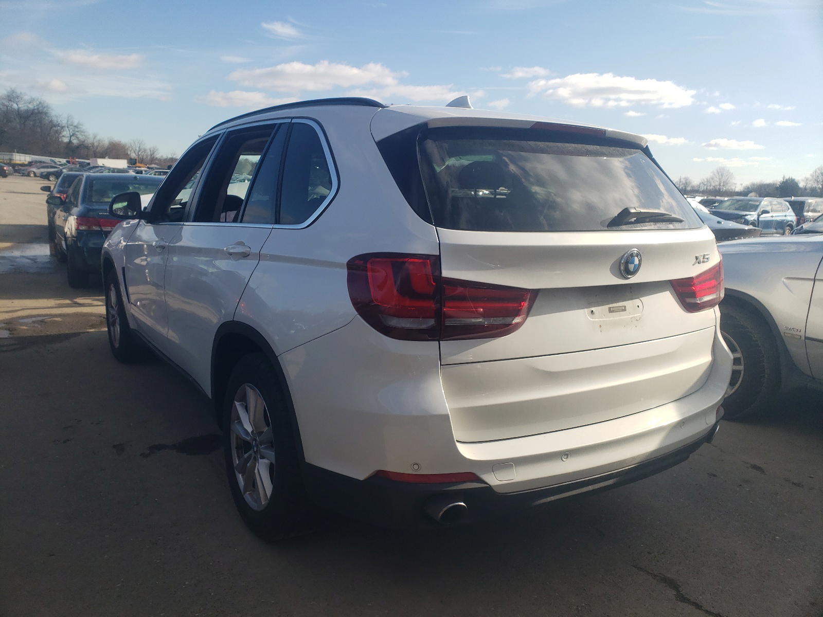 Photo 3 from auction – 2014 BMW X5 XDRIVE3 with VIN 5UXKR0C5XE0H17455
