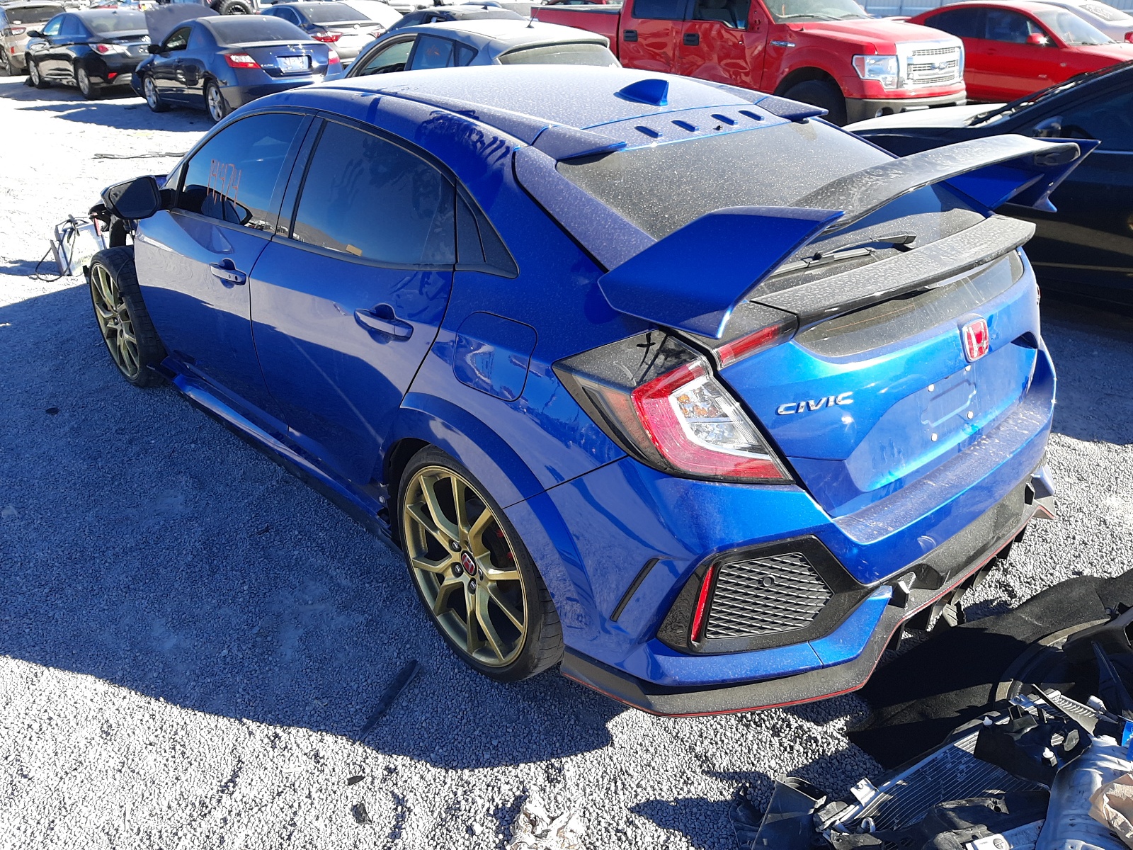 Photo 3 from auction – 2018 HONDA CIVIC TYPE with VIN SHHFK8G75JU201612