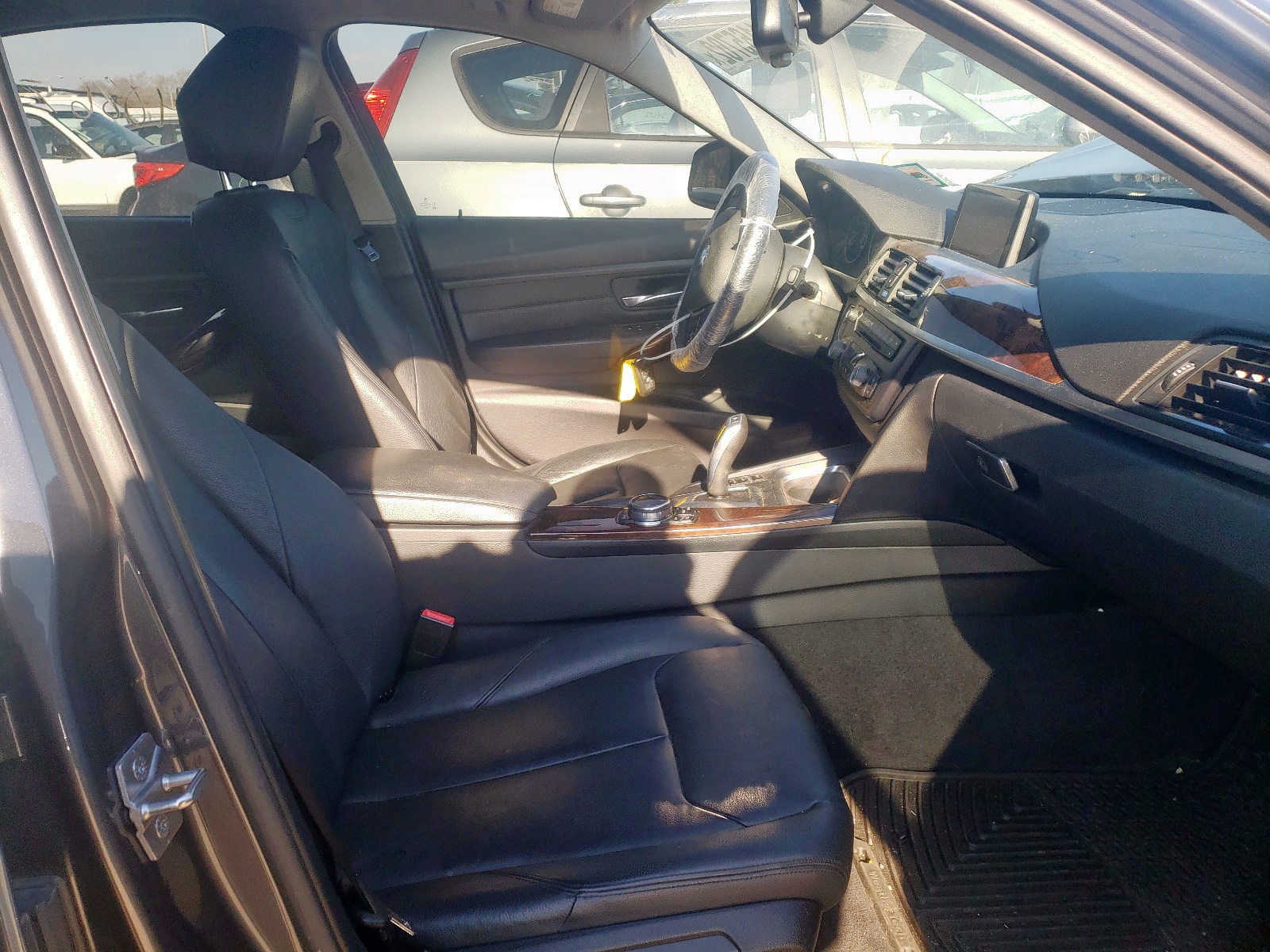 Photo 5 from auction – 2014 BMW 328 XI SUL with VIN WBA3B5C53EF958756