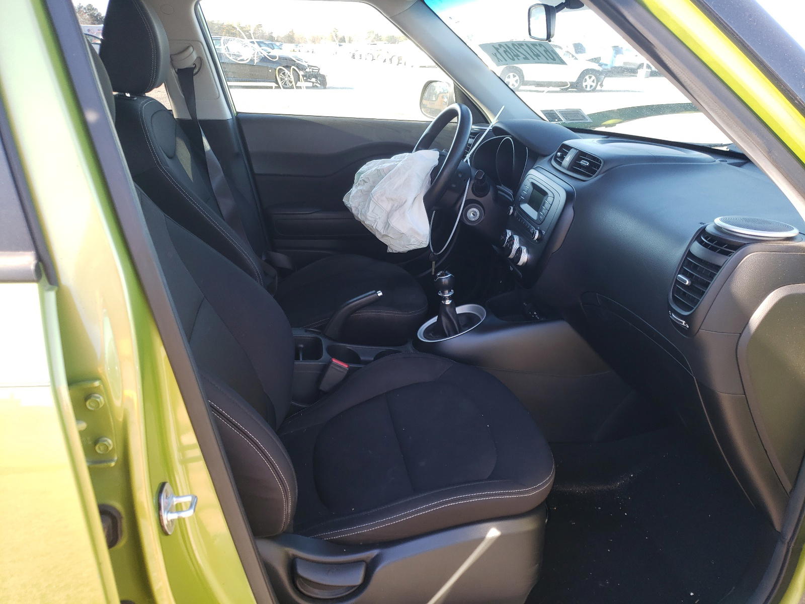 Photo 5 from auction – 2016 KIA SOUL with VIN KNDJN2A2XG7876514