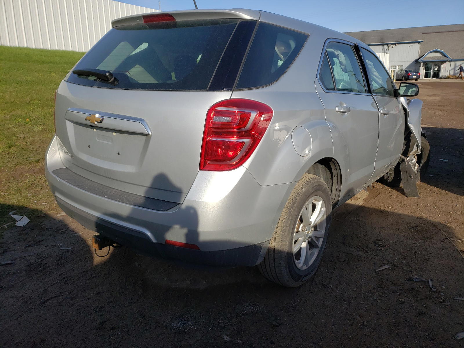 Photo 4 from auction – 2017 CHEVROLET EQUINOX LS with VIN 2GNFLEEK9H6217646