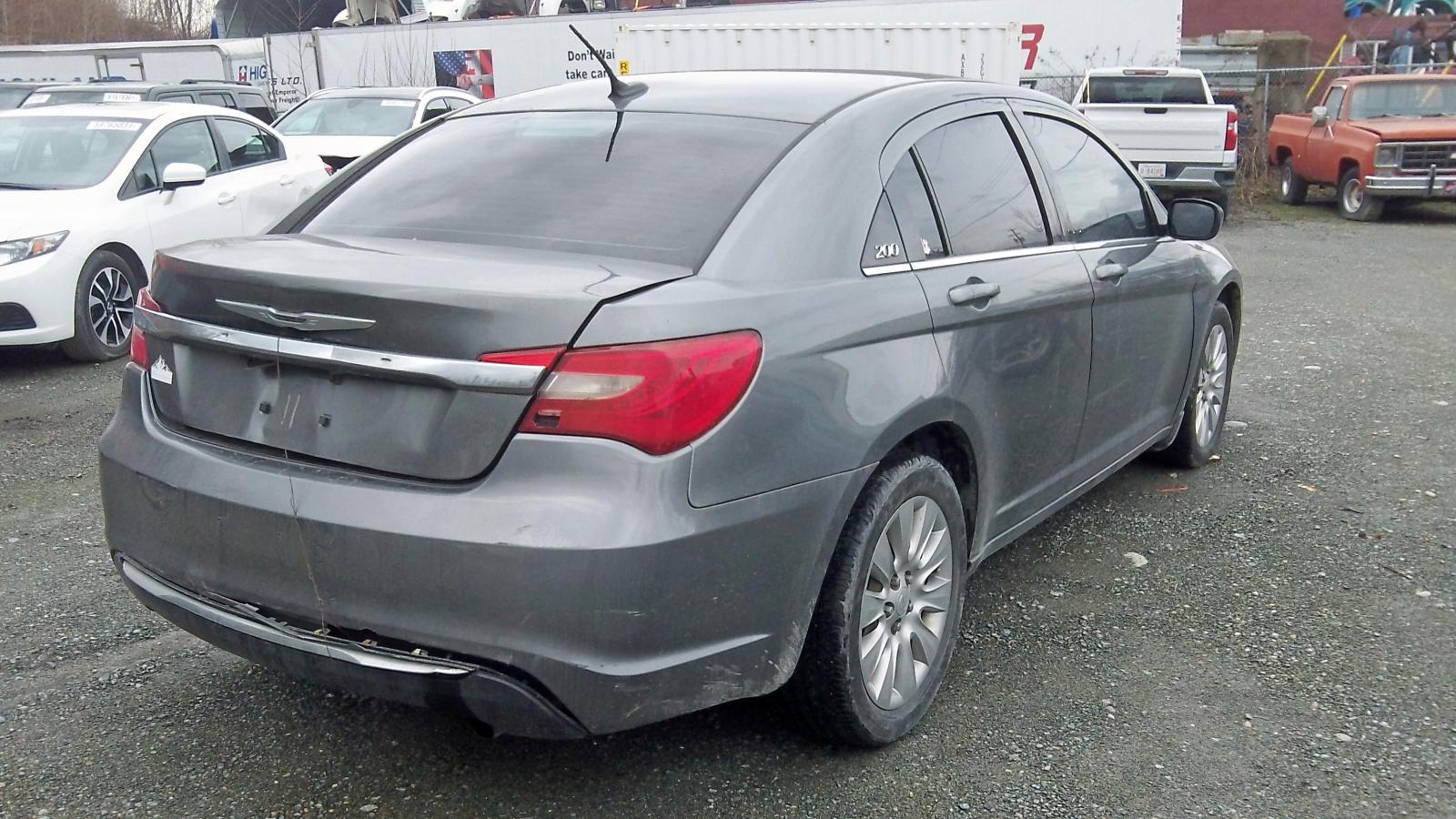 Photo 4 from auction – 2013 CHRYSLER 200 LX with VIN 1C3CCBAB8DN569577