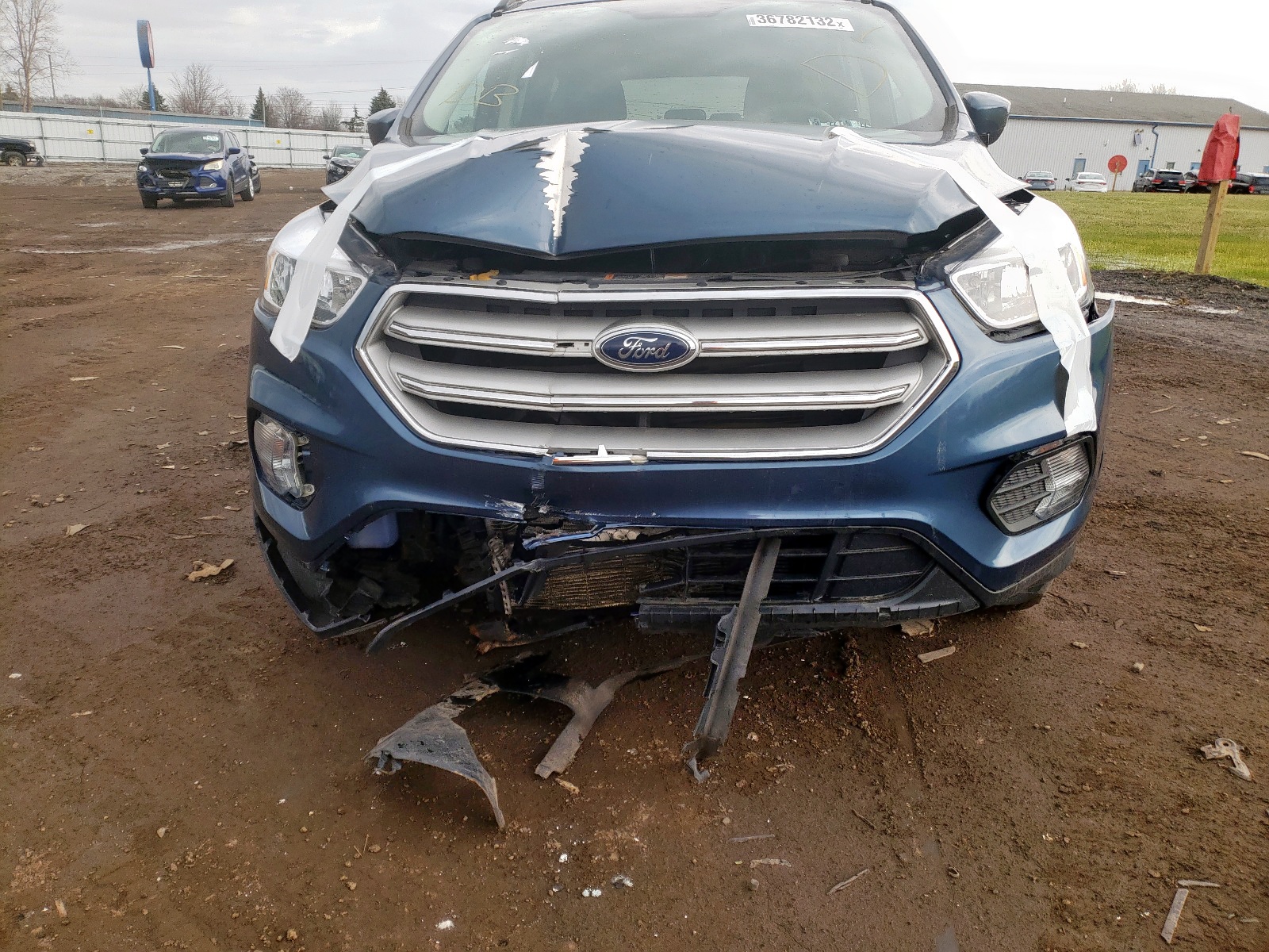 Photo 9 from auction – 2018 FORD ESCAPE SE with VIN 1FMCU9GD8JUC30082