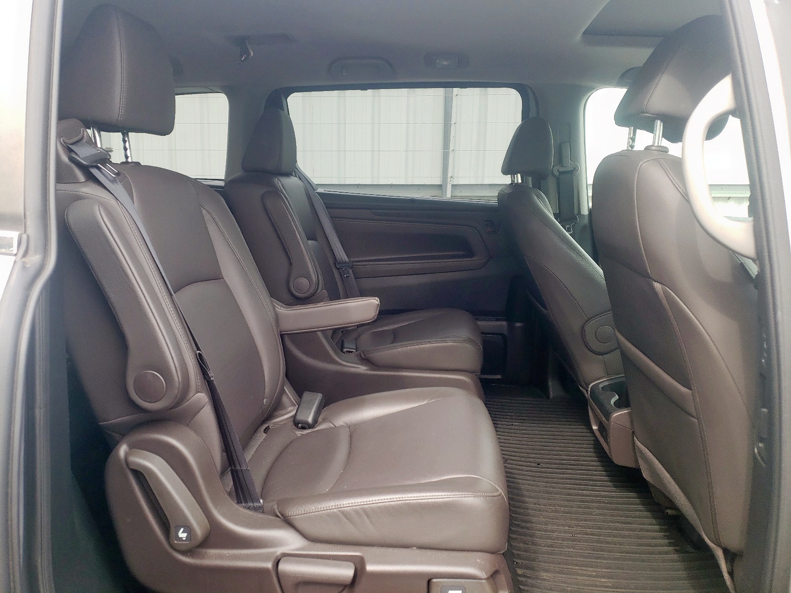 Photo 6 from auction – 2018 HONDA ODYSSEY EX with VIN 5FNRL6H73JB007093